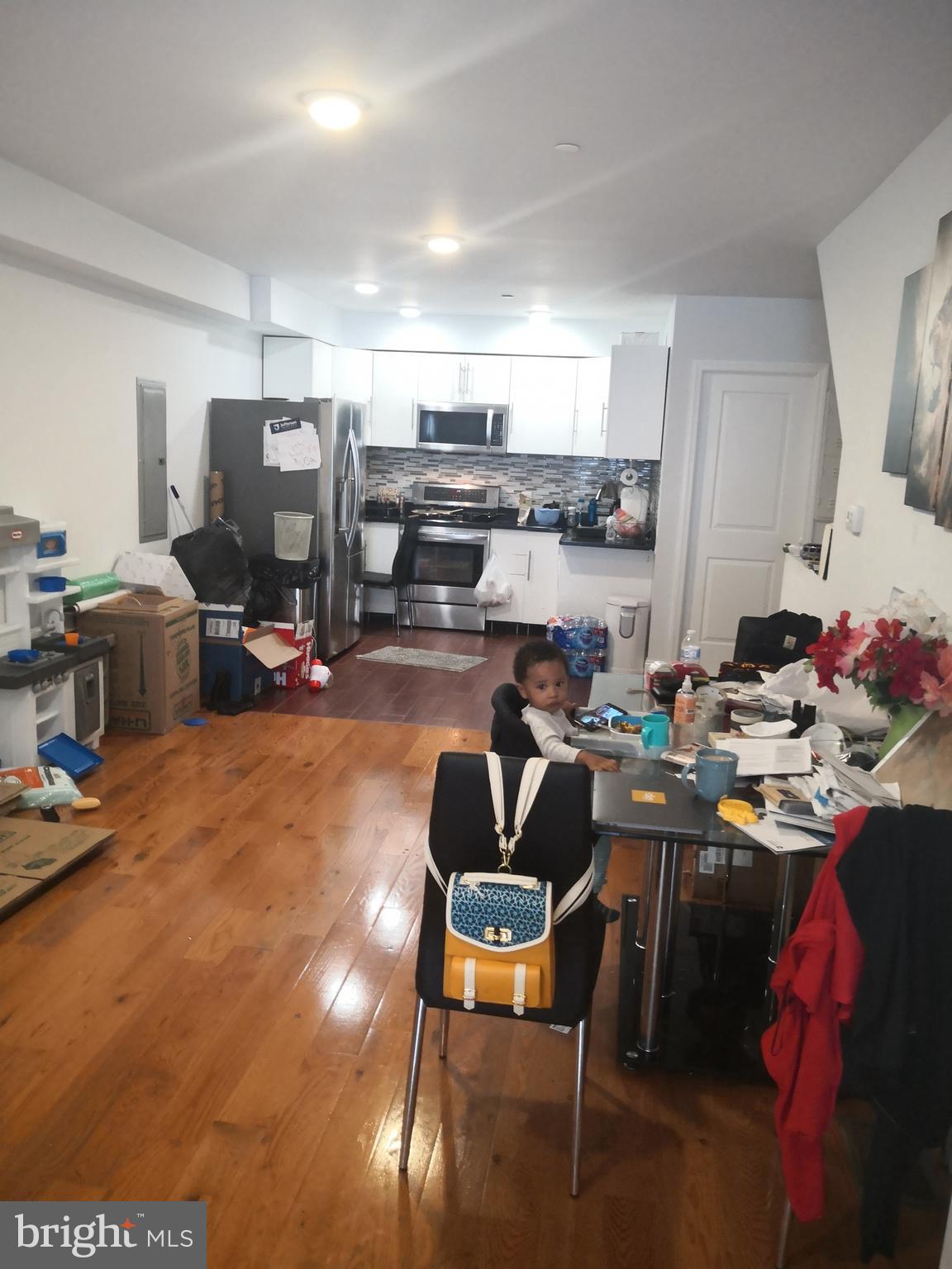 SPRING ARTS - Residential Lease