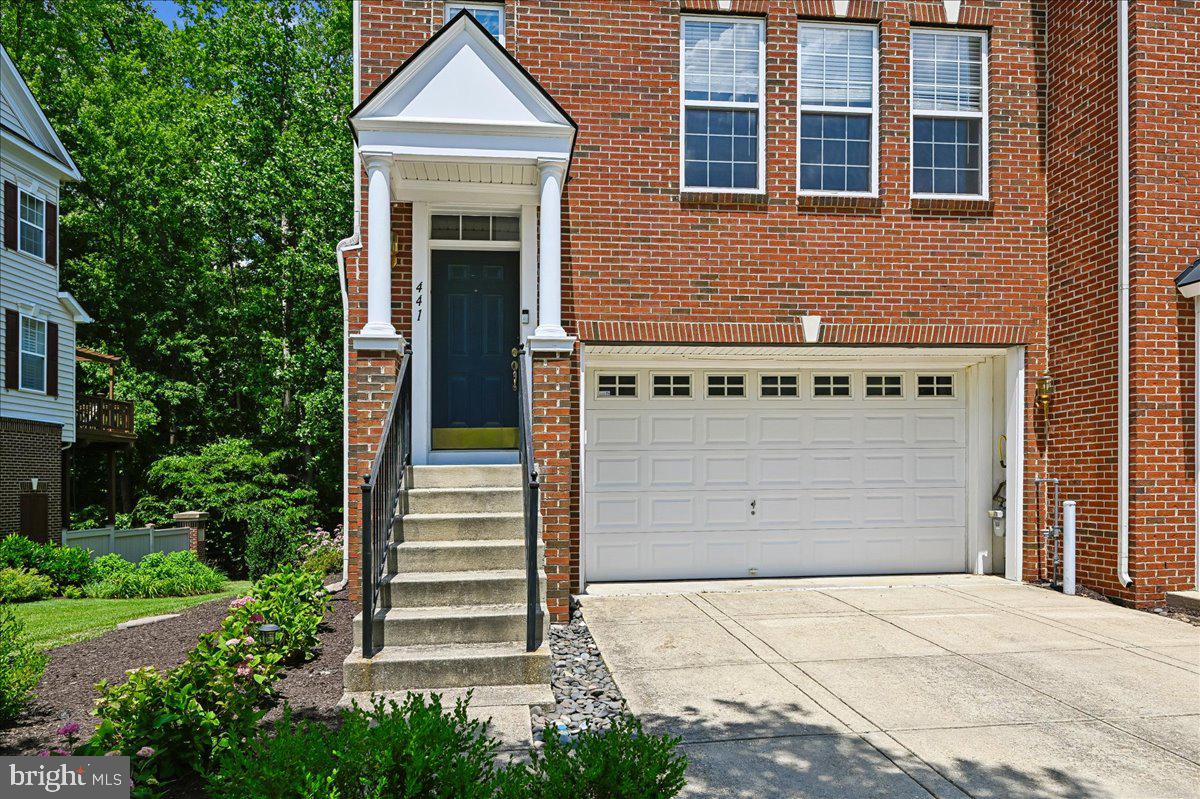 441 PENWOOD DRIVE