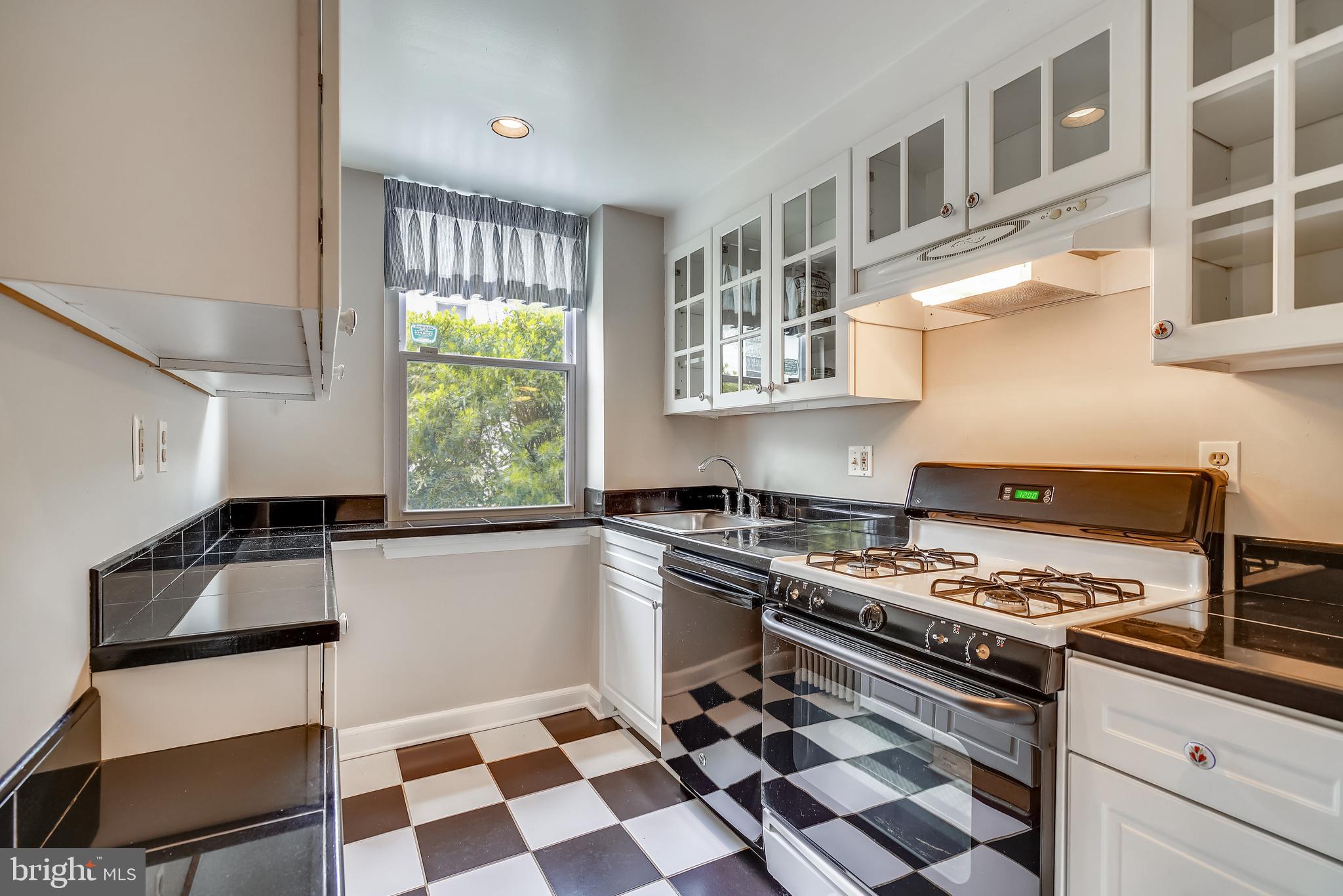 SPRINGHOUSE STATION - Residential