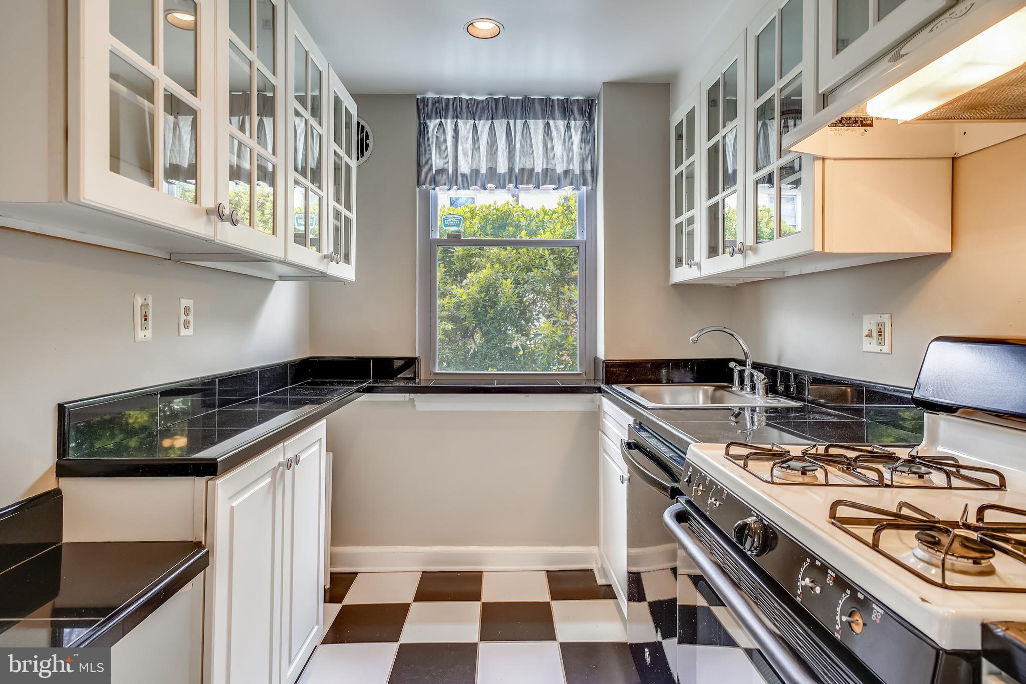 SPRINGHOUSE STATION - Residential