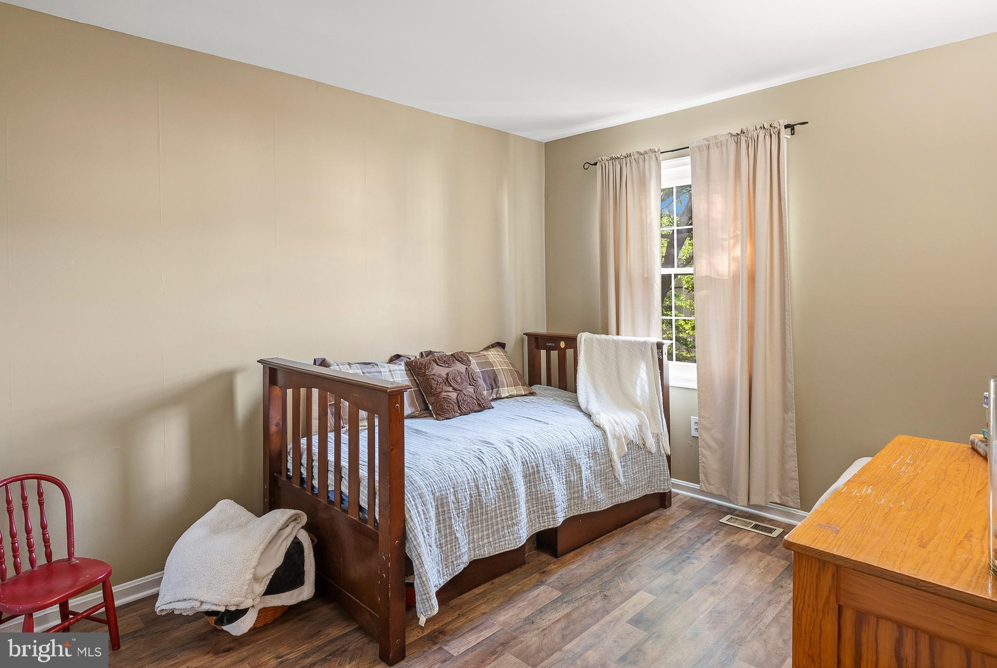 CROFTON MEWS CONDO - Residential