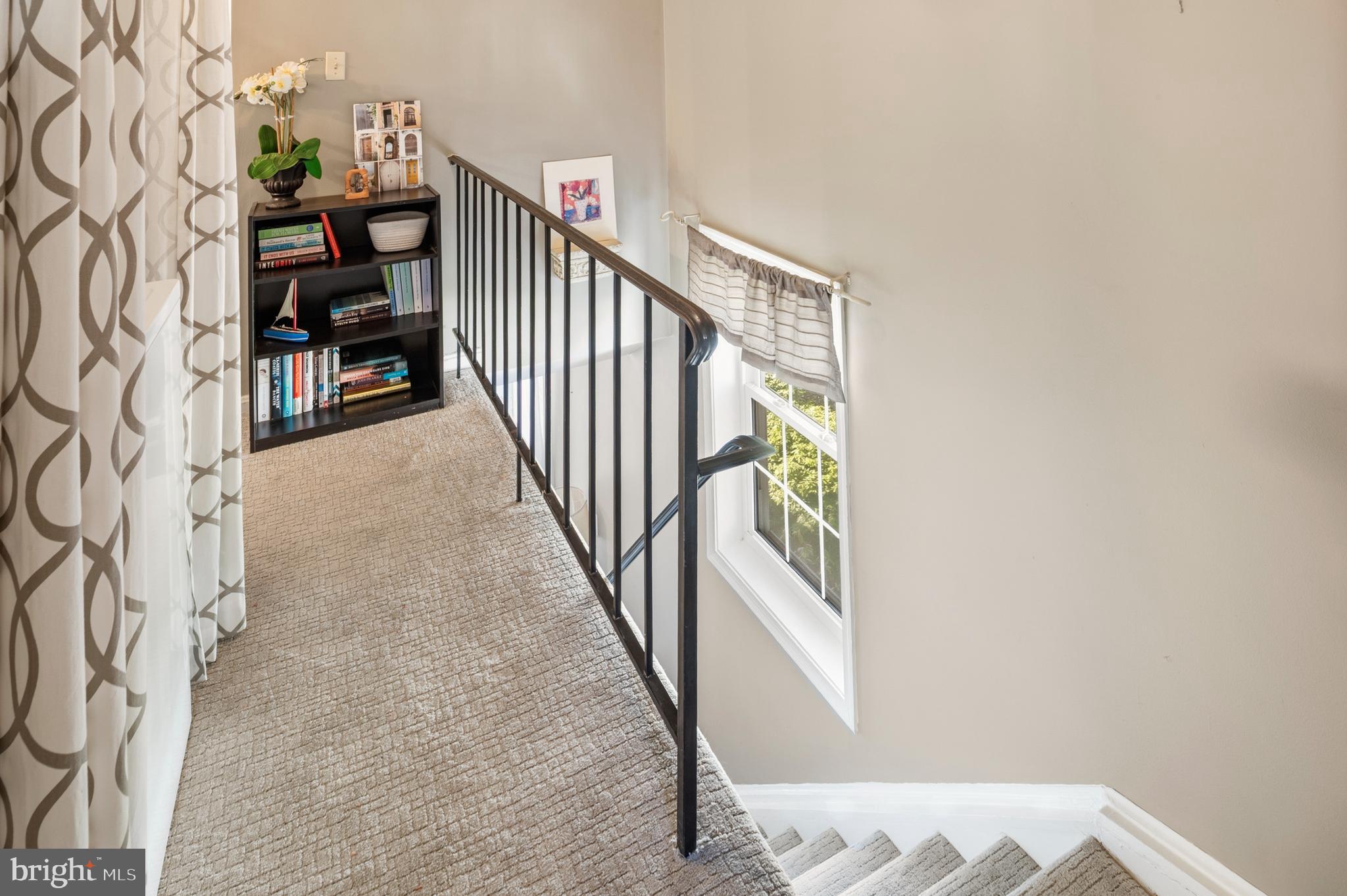 CROFTON MEWS CONDO - Residential