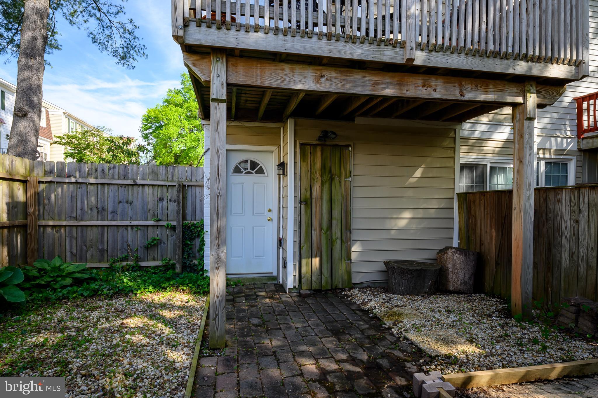 CROFTON MEWS CONDO - Residential