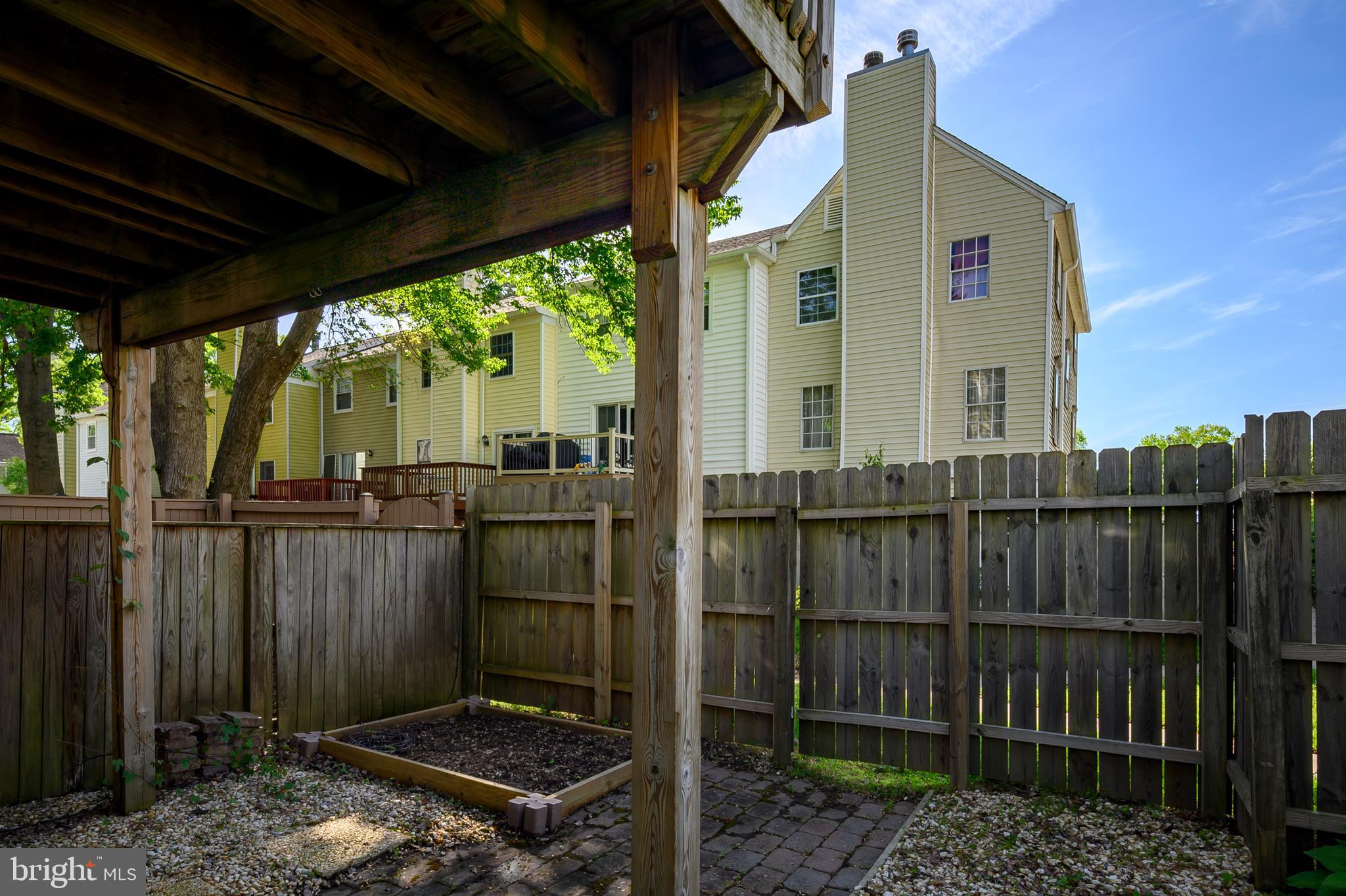 CROFTON MEWS CONDO - Residential