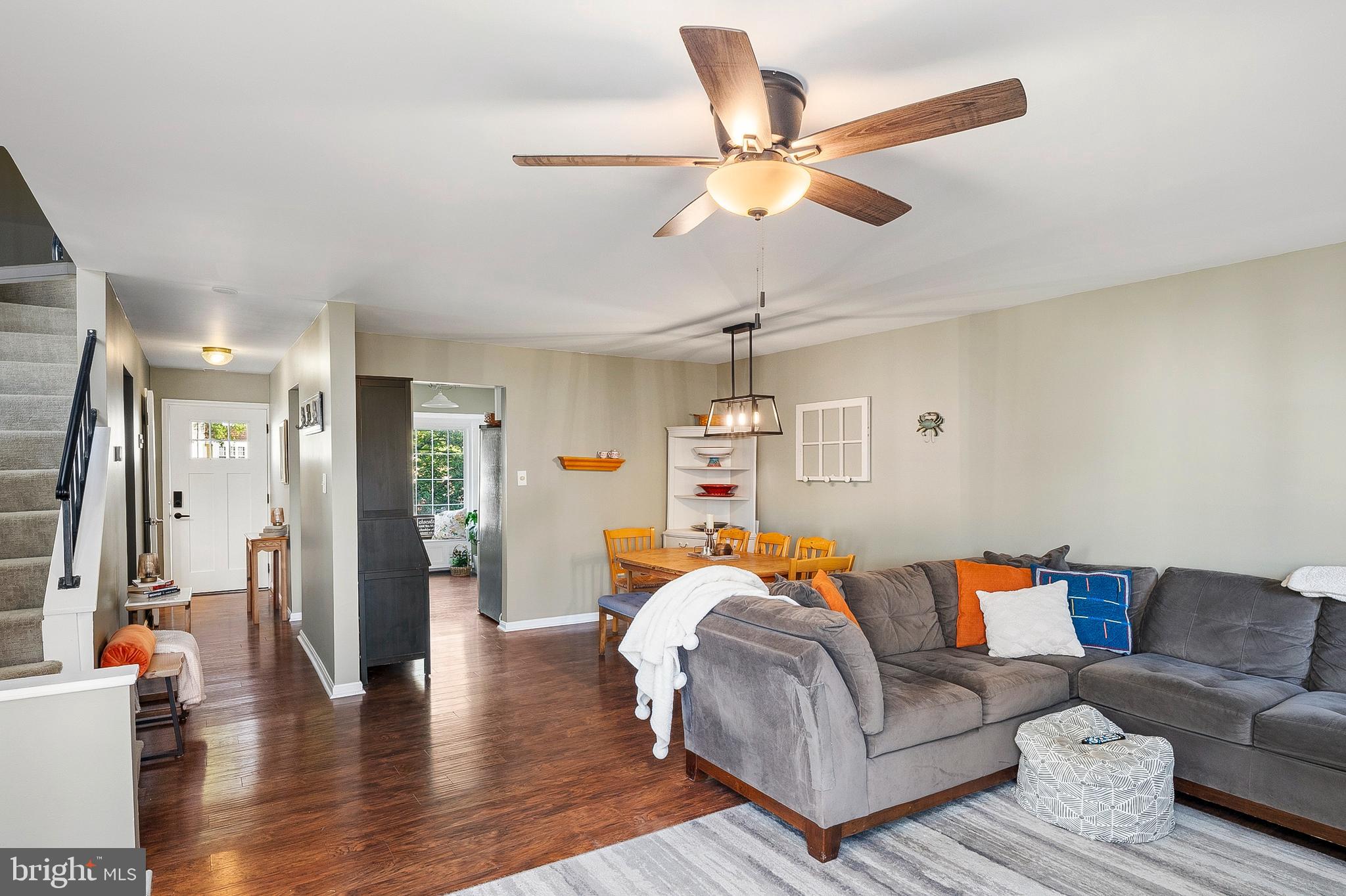 CROFTON MEWS CONDO - Residential