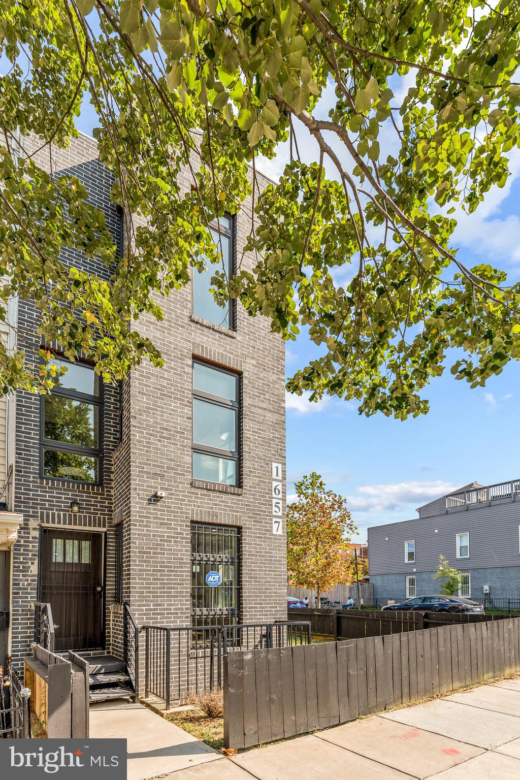 1657 MONTELLO AVENUE NE 2