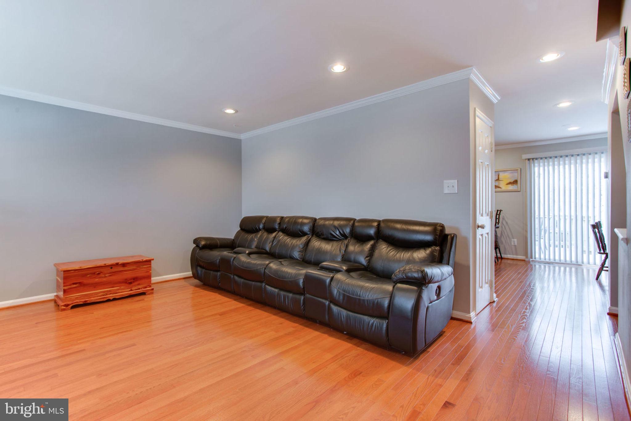 CENTRE RIDGE LAND BAY - Residential