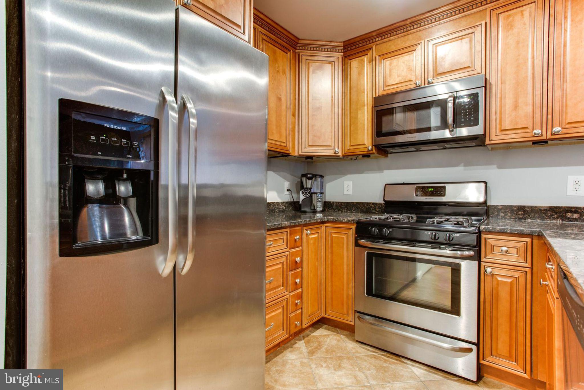 CENTRE RIDGE LAND BAY - Residential