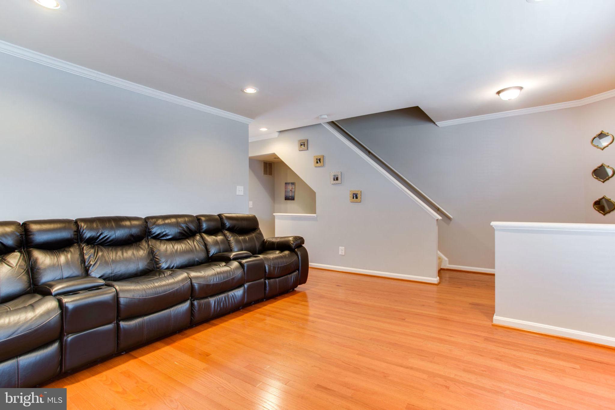 CENTRE RIDGE LAND BAY - Residential