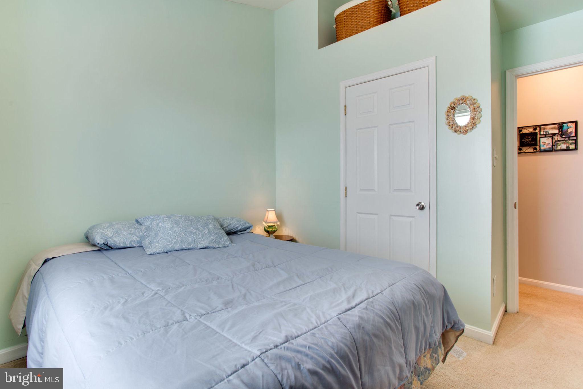 CENTRE RIDGE LAND BAY - Residential