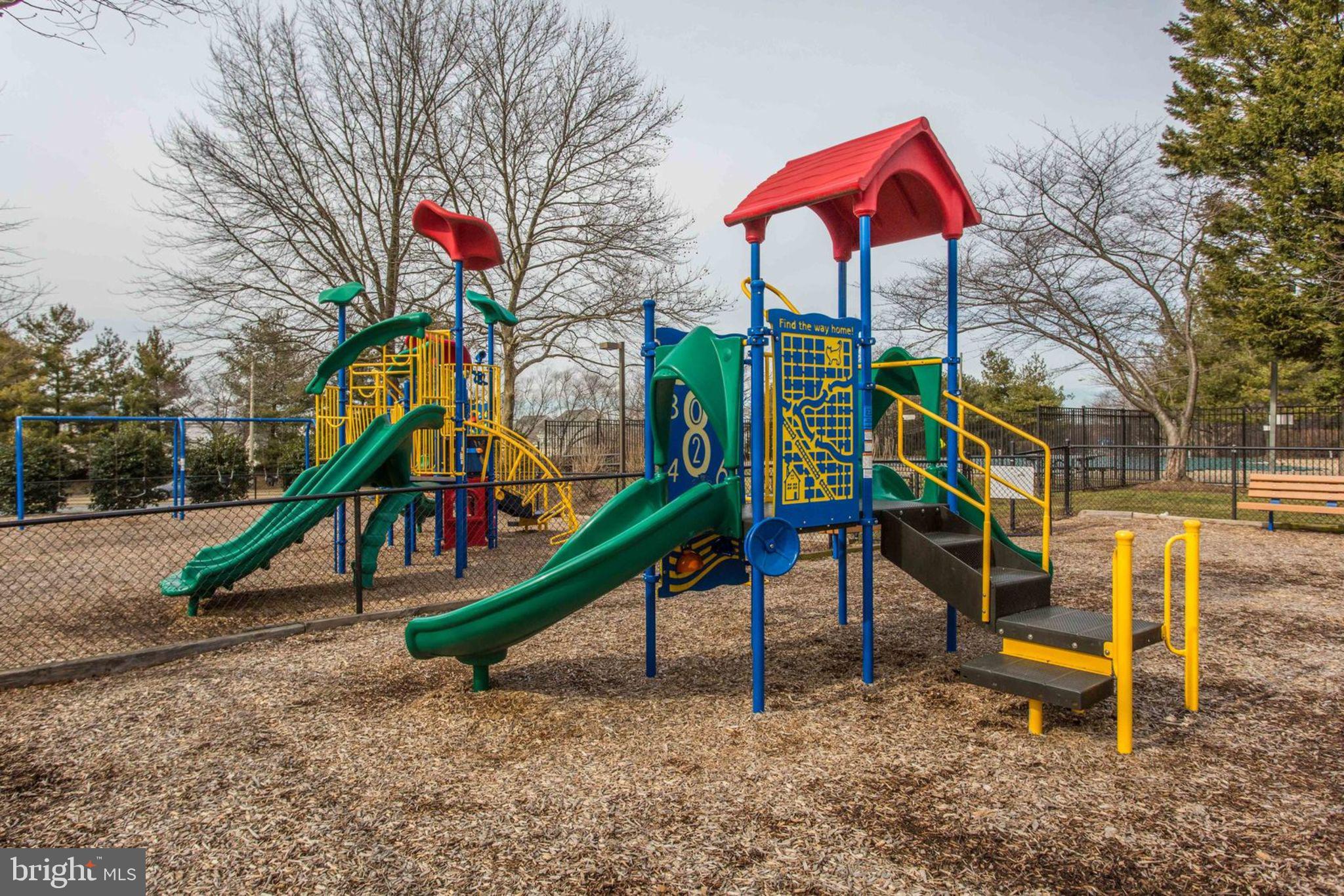 CENTRE RIDGE LAND BAY - Residential