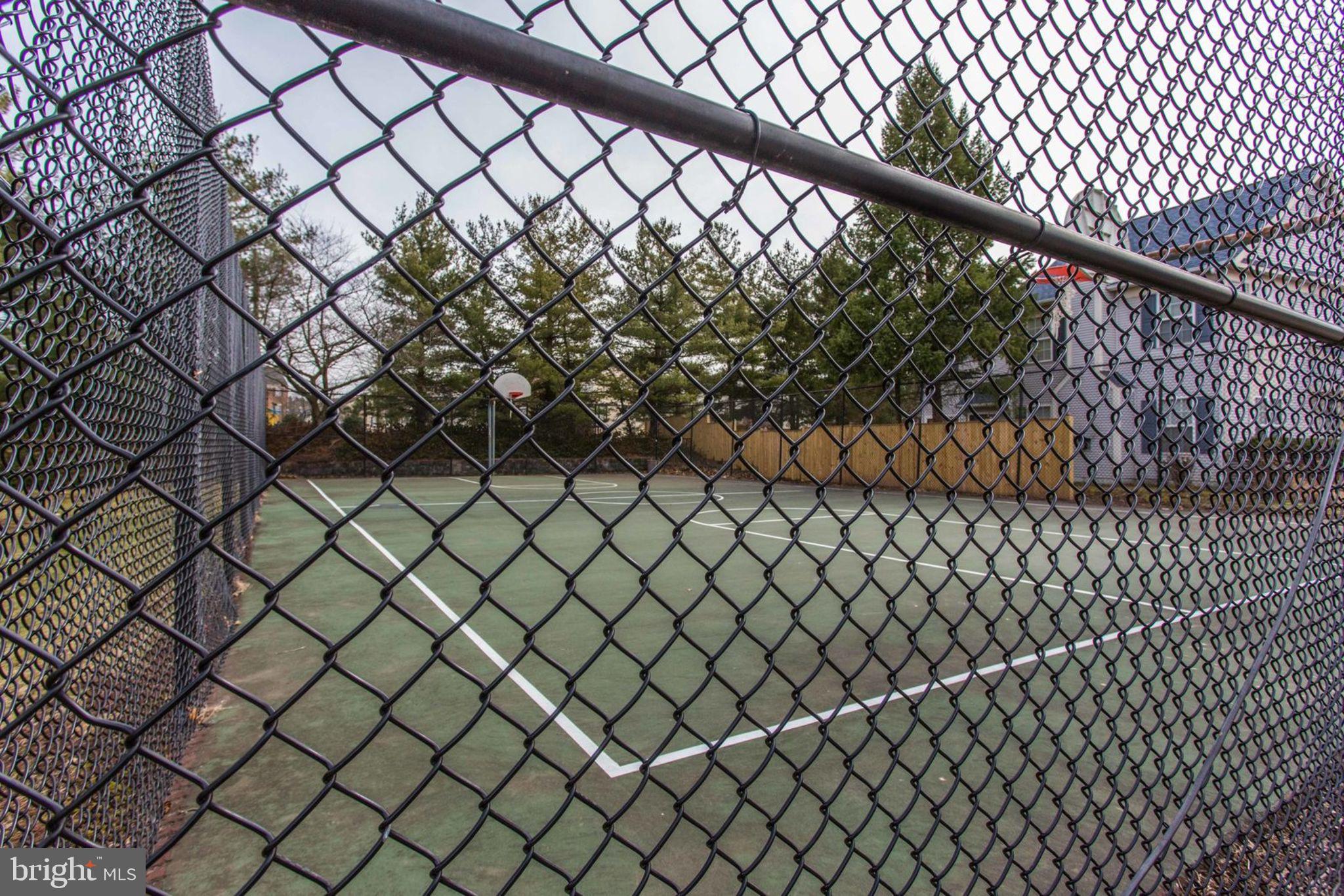 CENTRE RIDGE LAND BAY - Residential