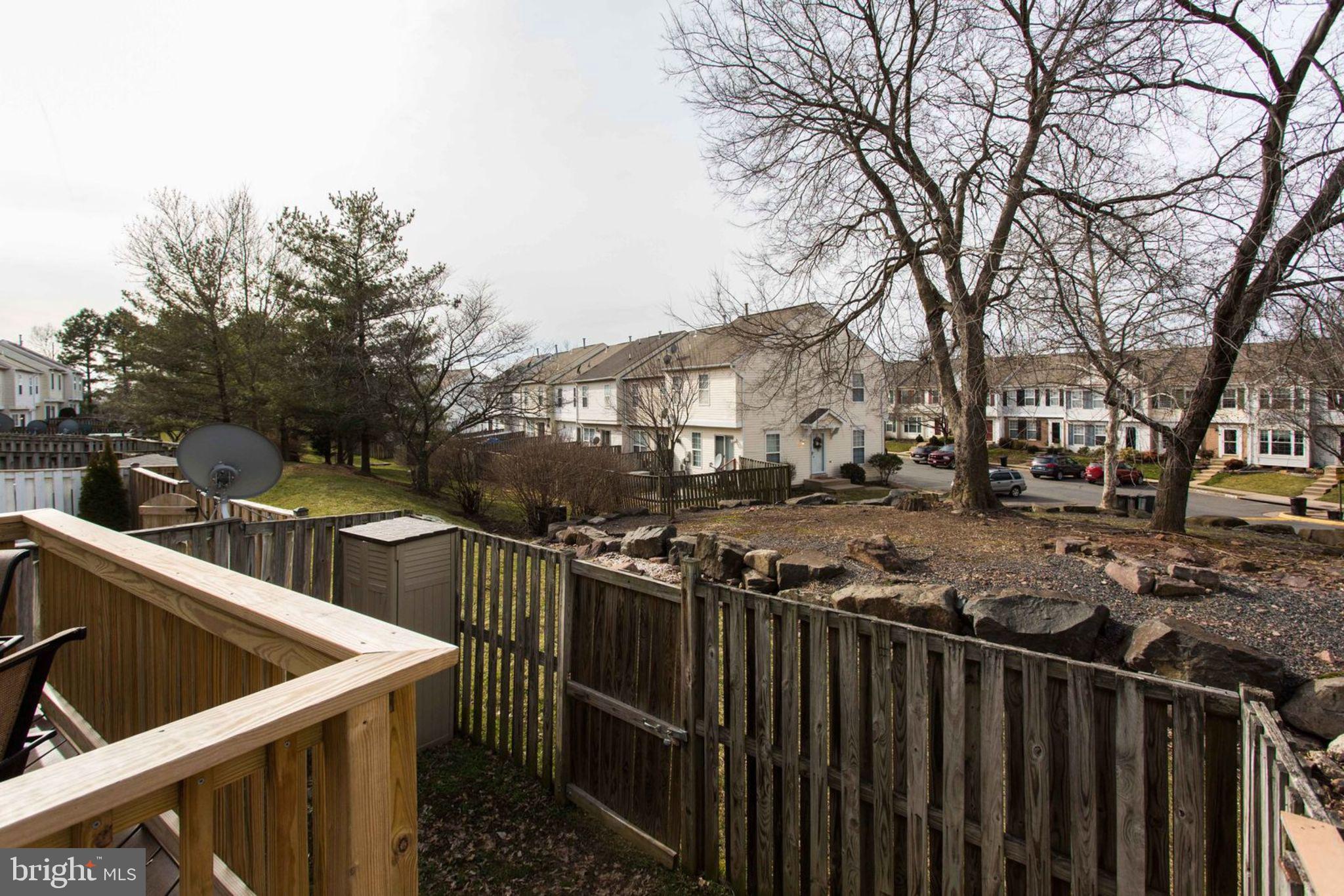 CENTRE RIDGE LAND BAY - Residential