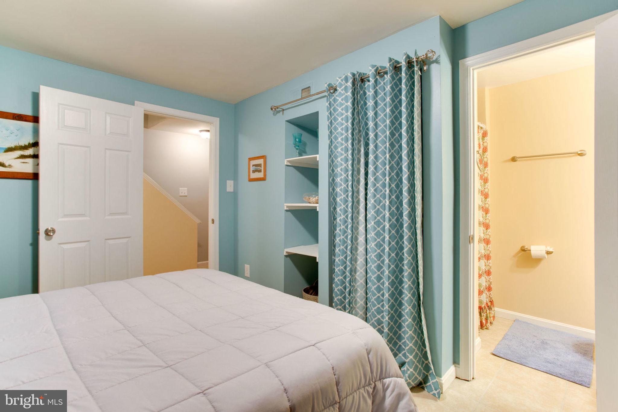 CENTRE RIDGE LAND BAY - Residential