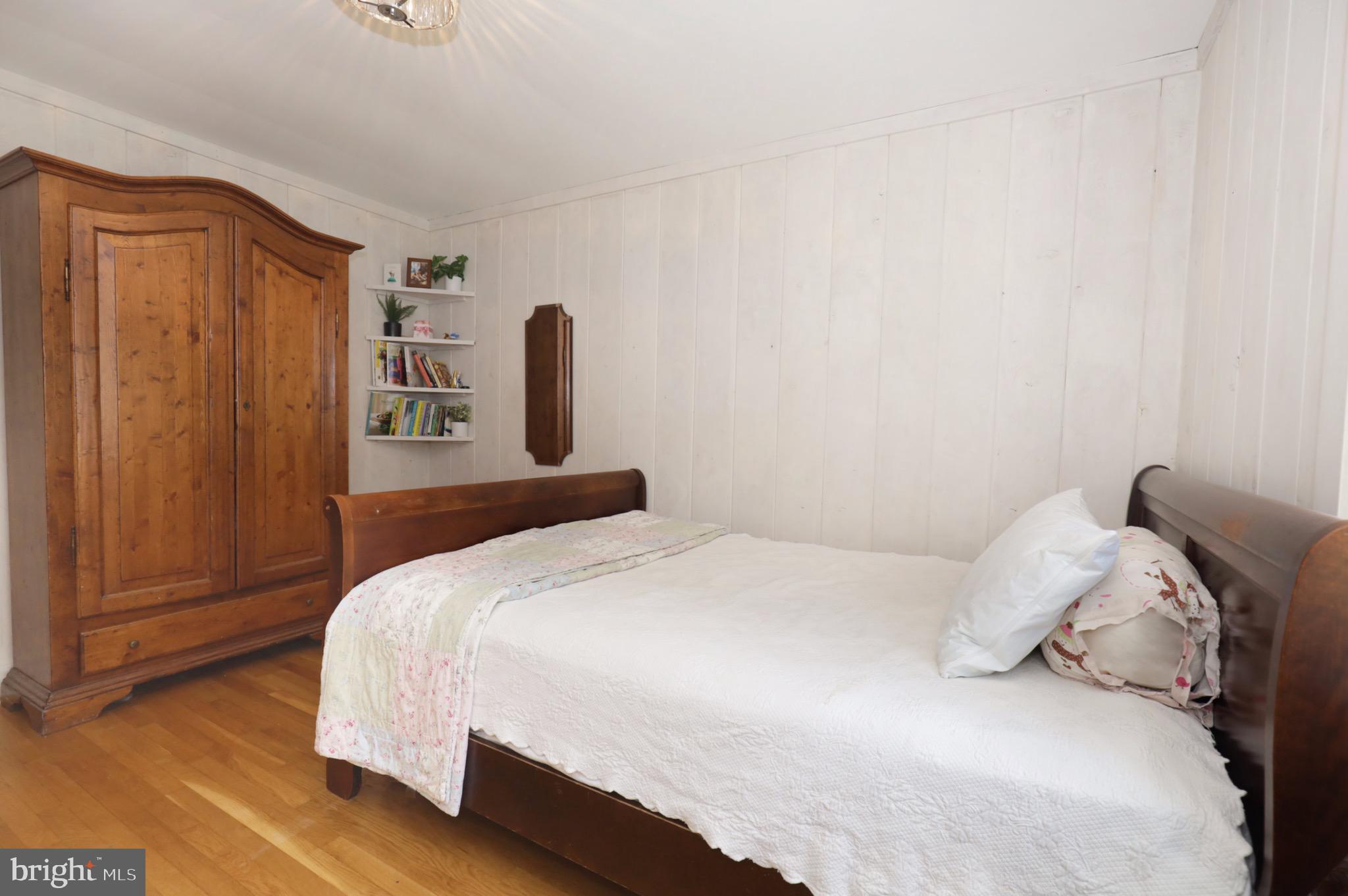 WEST SPRINGFIELD - Residential