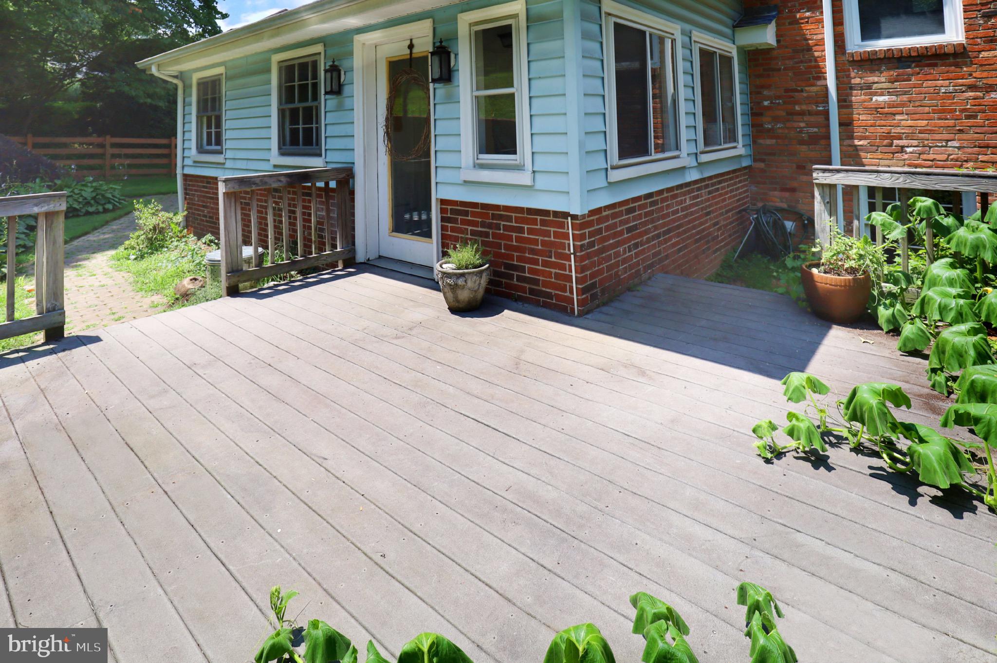 WEST SPRINGFIELD - Residential