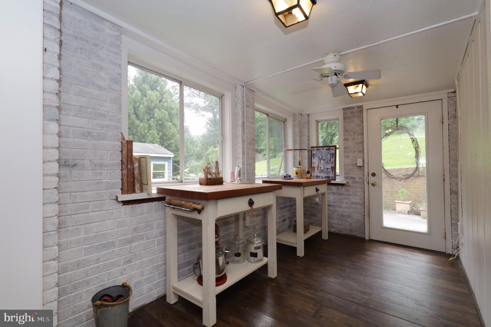 WEST SPRINGFIELD - Residential