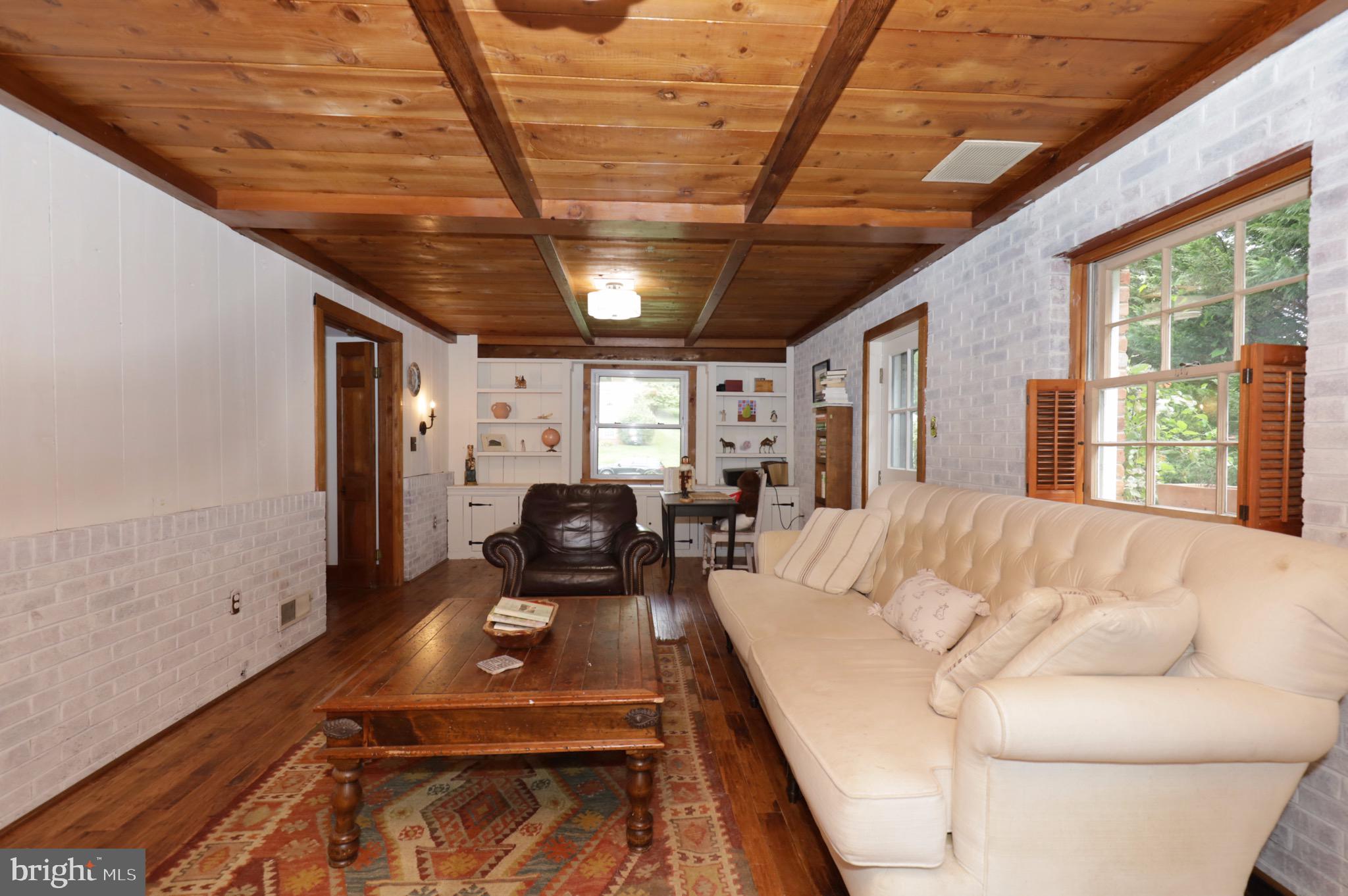 WEST SPRINGFIELD - Residential