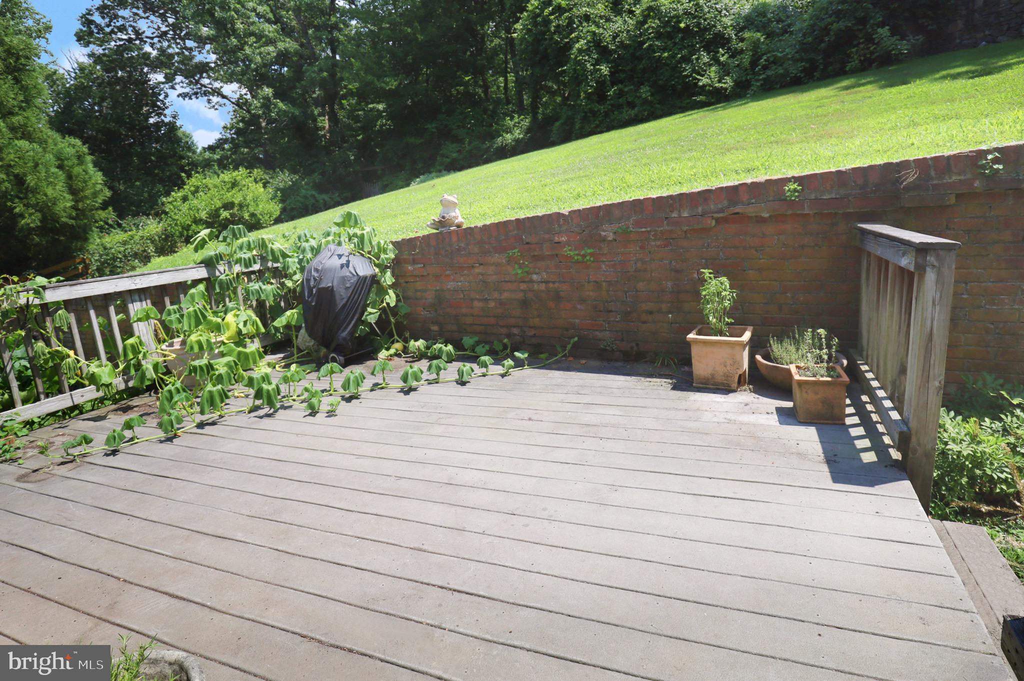 WEST SPRINGFIELD - Residential