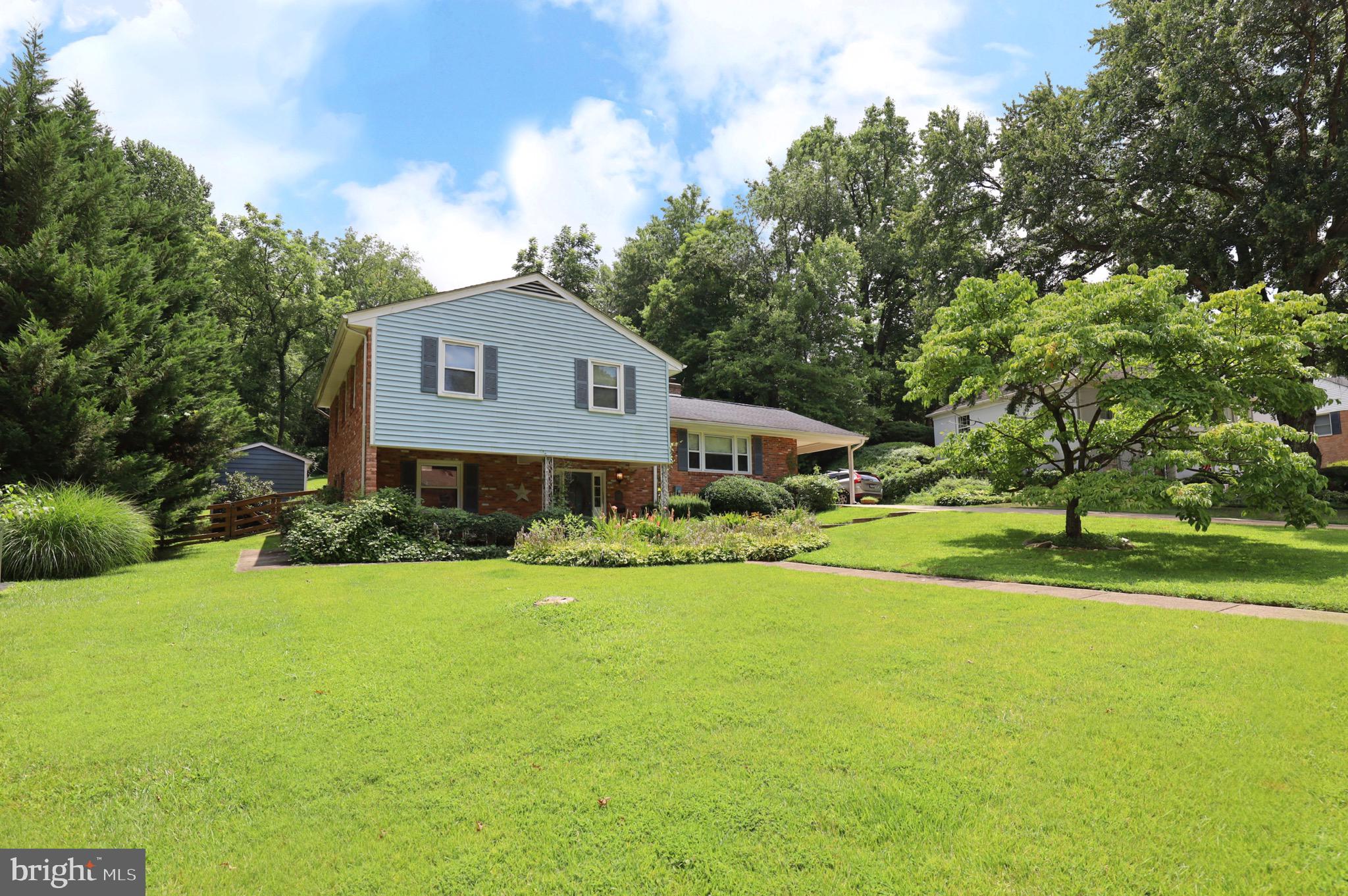 WEST SPRINGFIELD - Residential