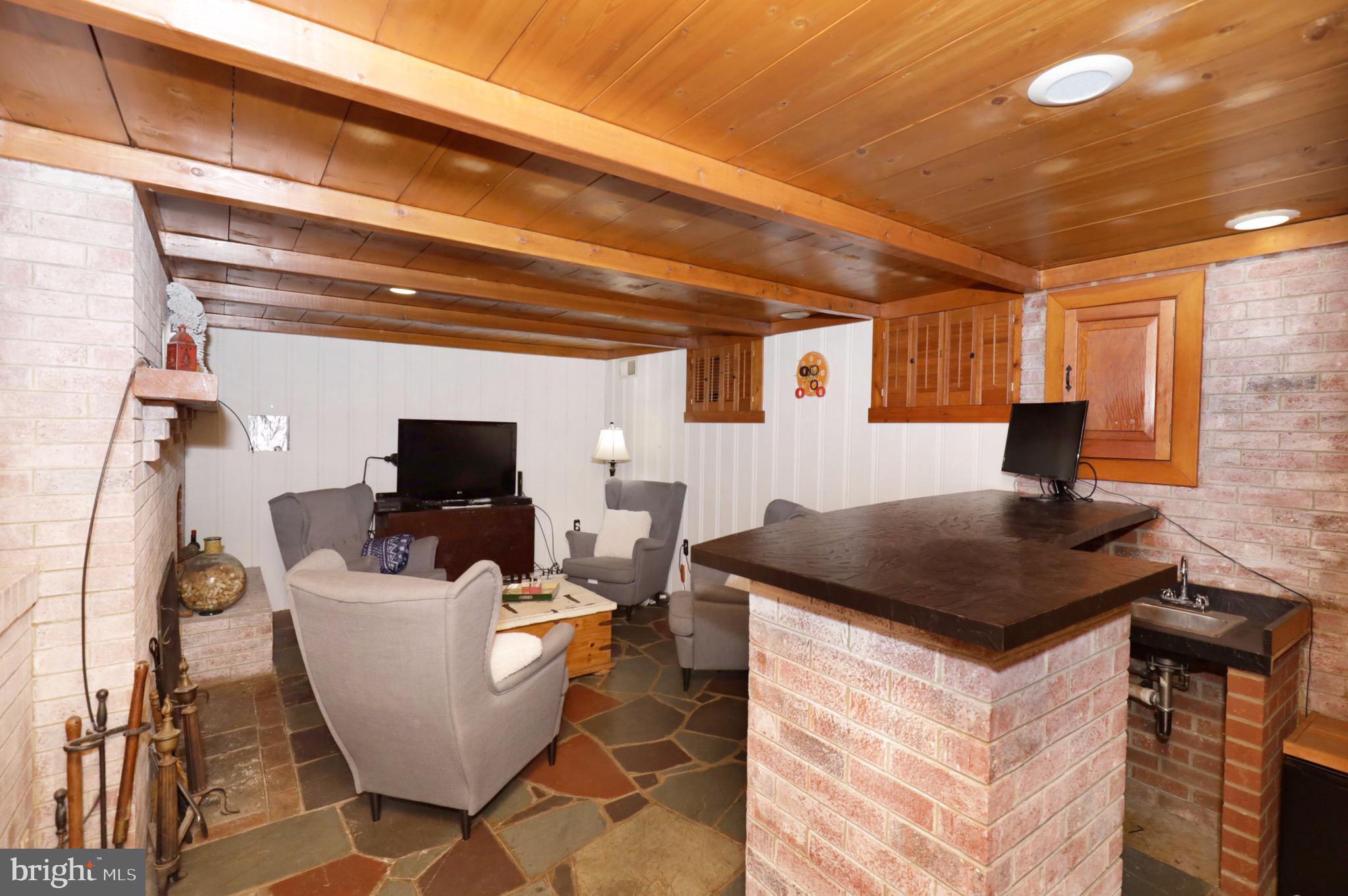 WEST SPRINGFIELD - Residential