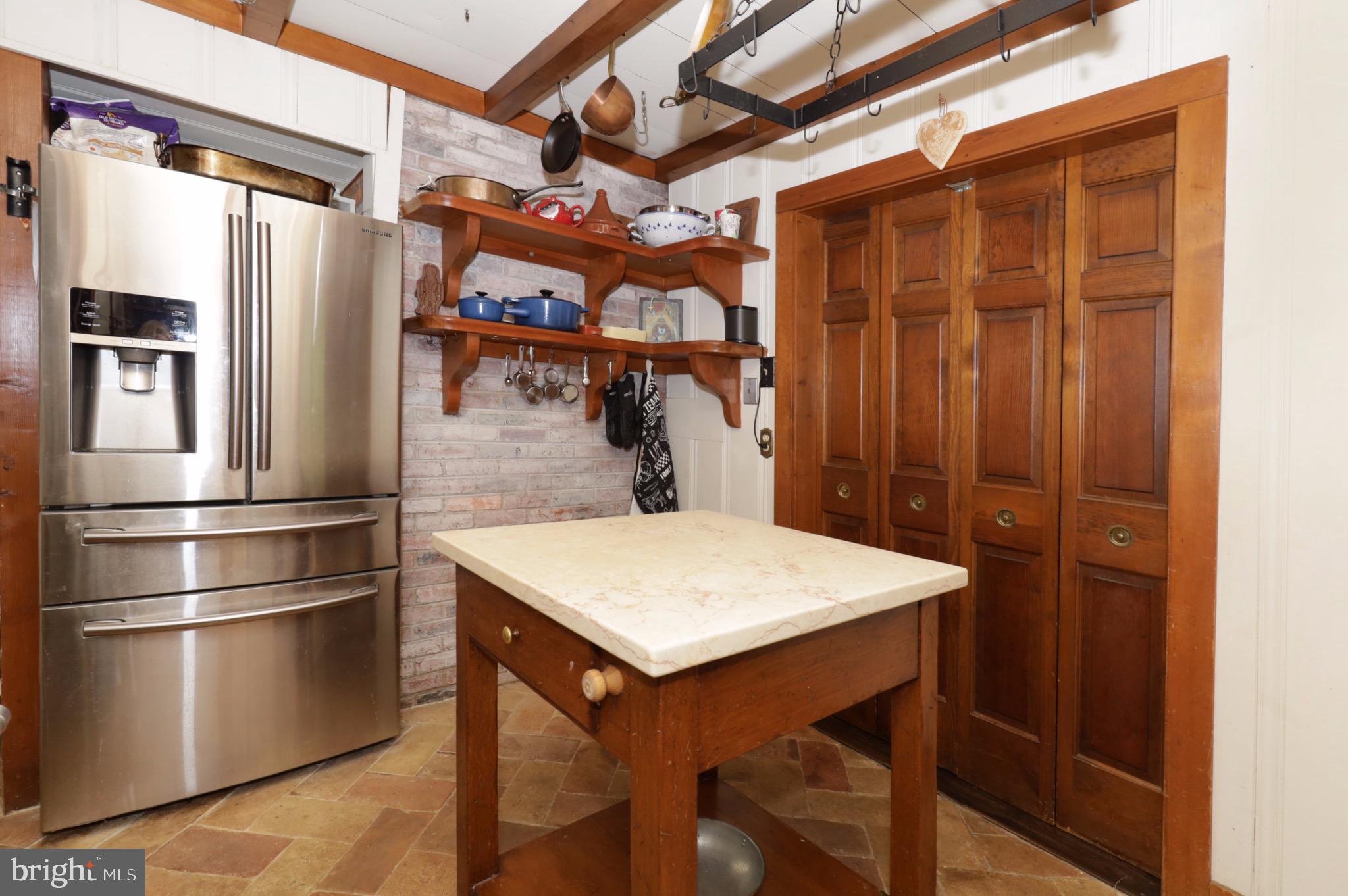 WEST SPRINGFIELD - Residential