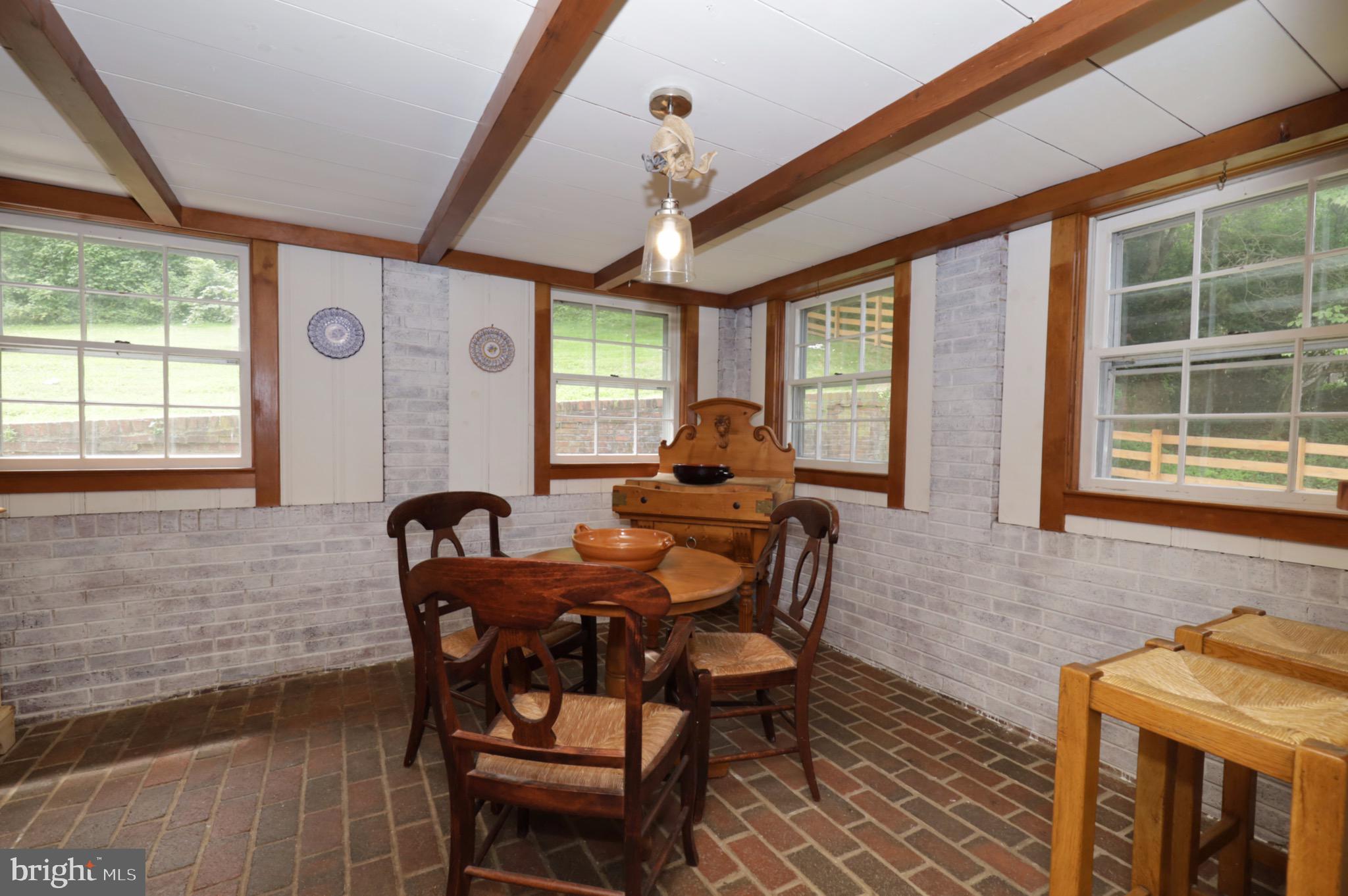 WEST SPRINGFIELD - Residential