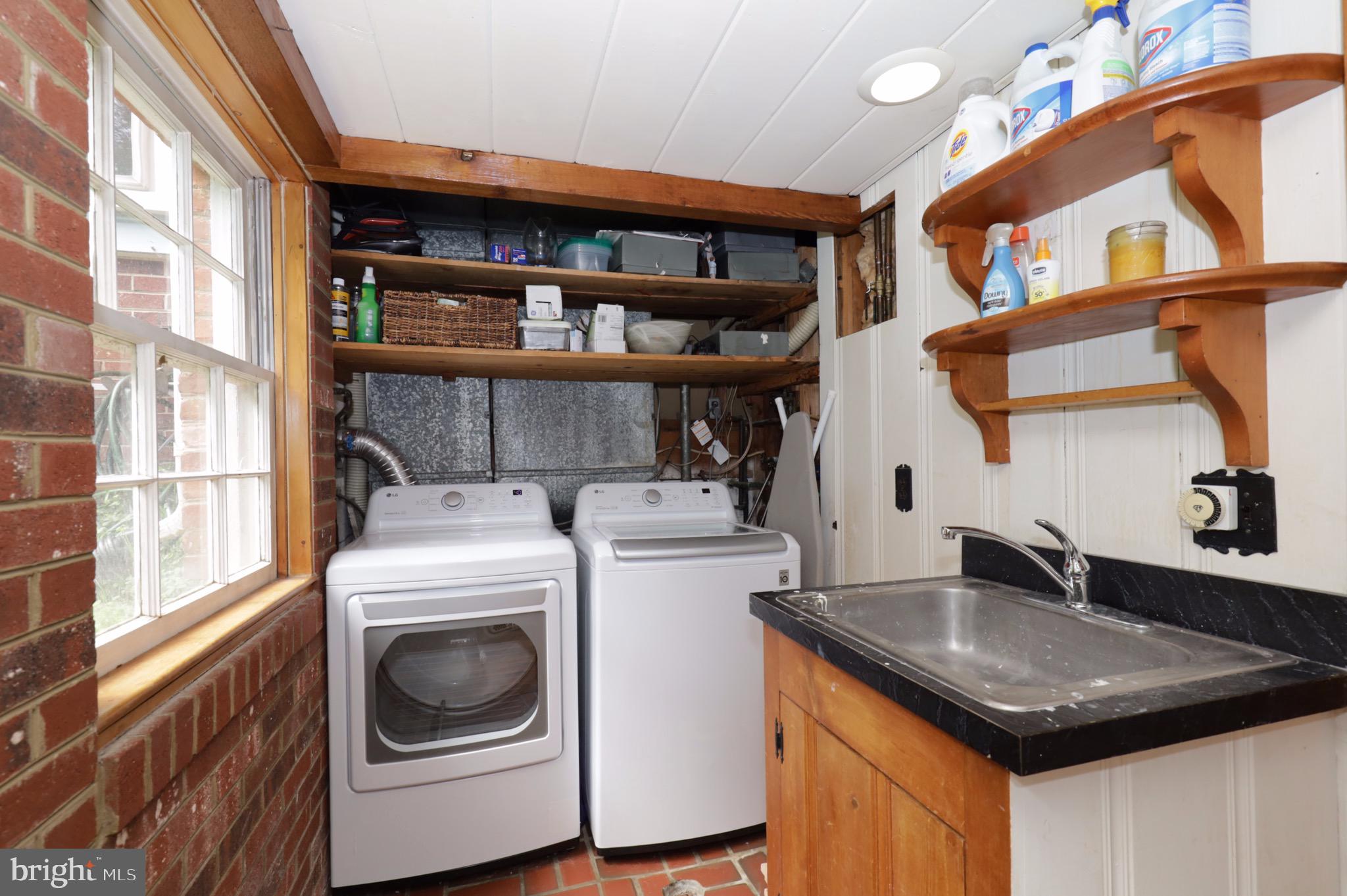 WEST SPRINGFIELD - Residential