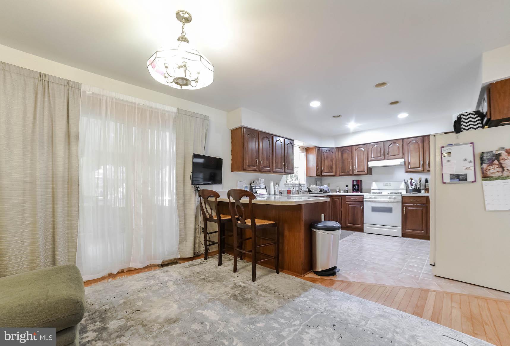 GRAY INN COURT - Residential