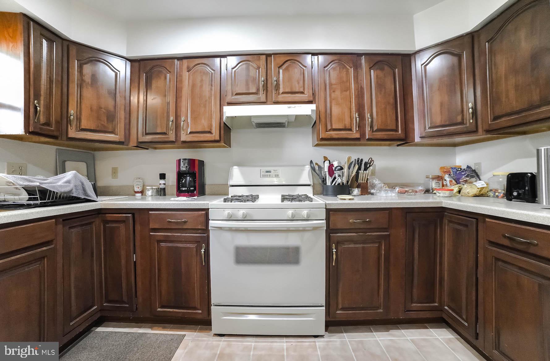 GRAY INN COURT - Residential