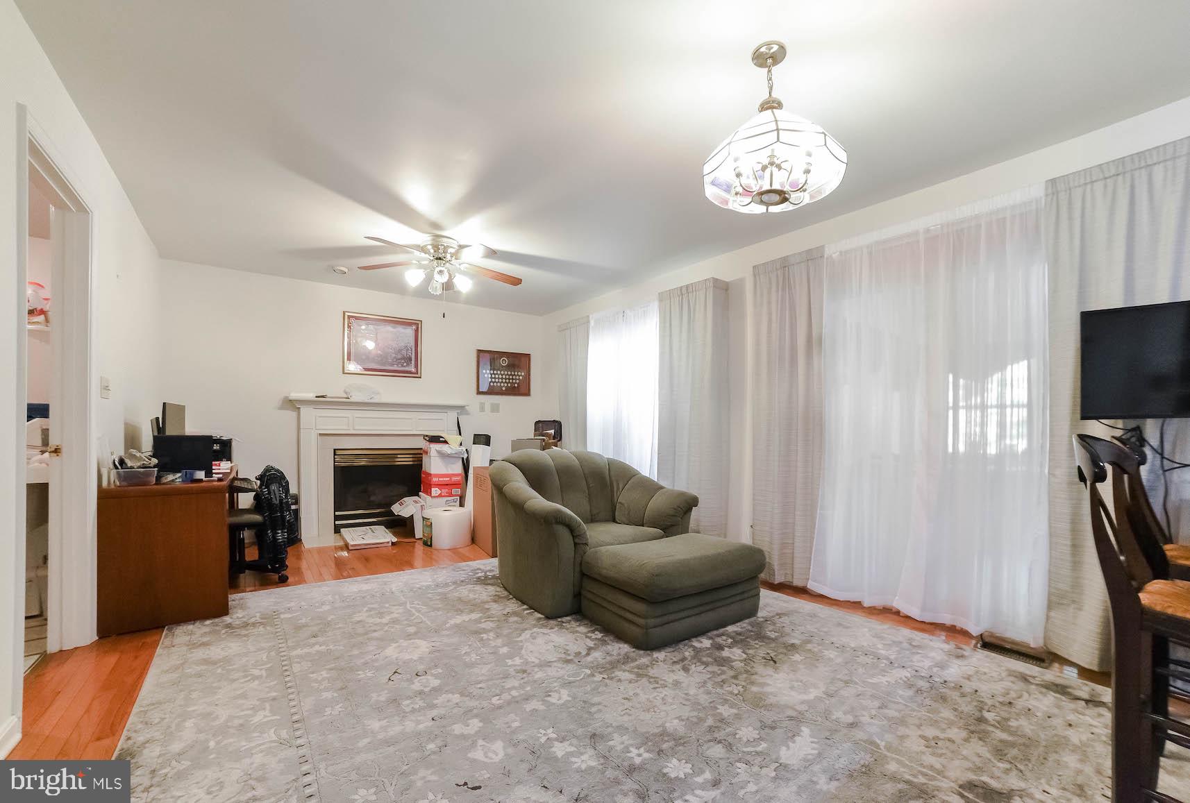 GRAY INN COURT - Residential