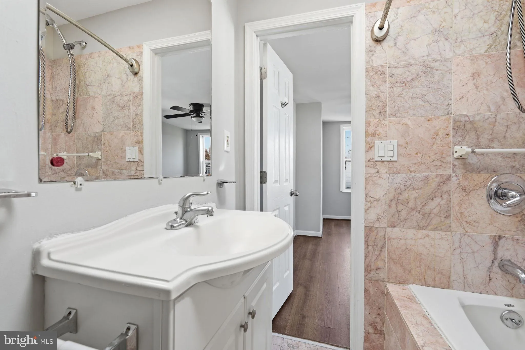 Baltimore, Maryland 21224, United States, 4 Bedrooms Bedrooms, ,4 BathroomsBathrooms,Residential,Active,235811