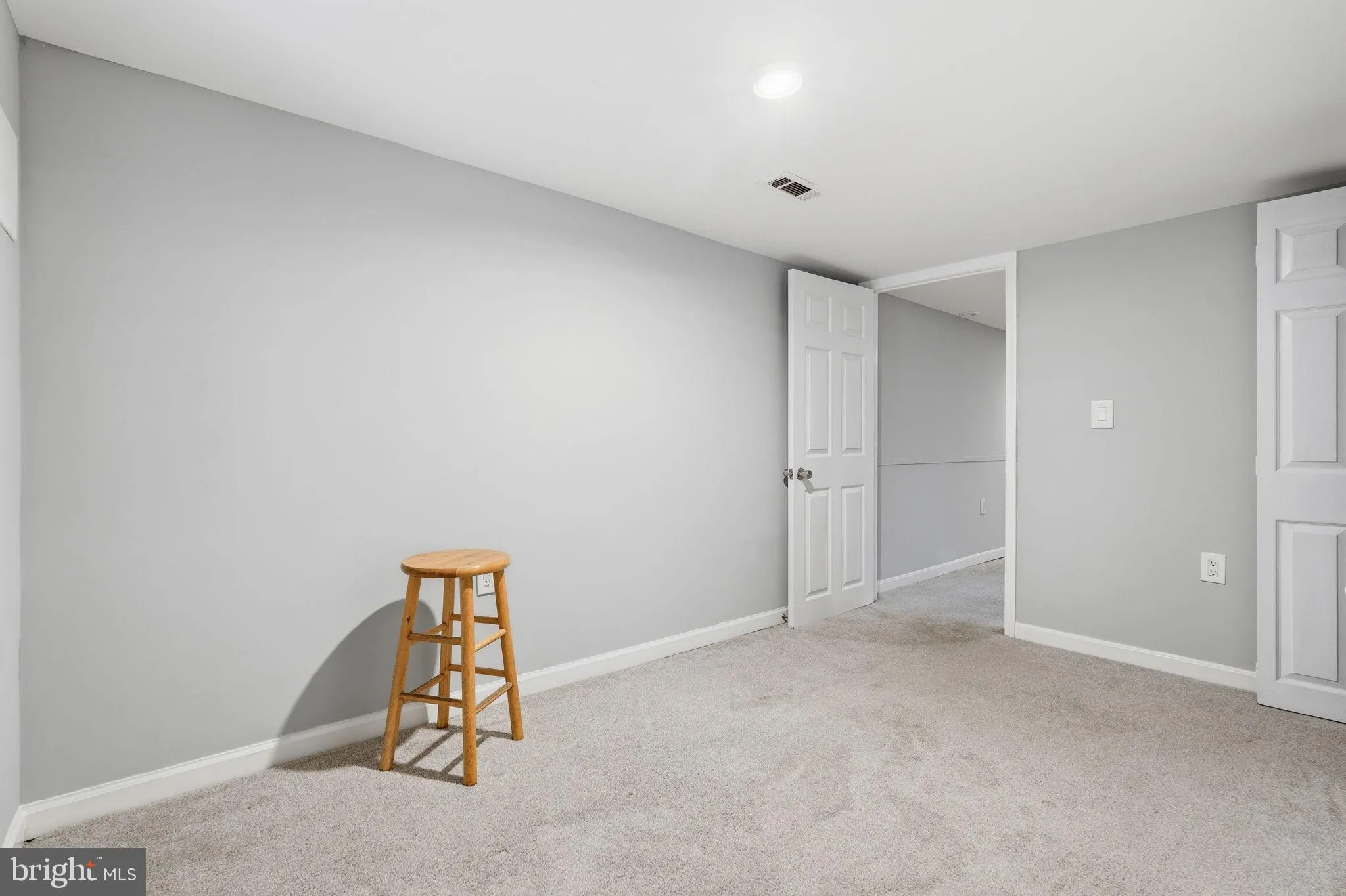 Baltimore, Maryland 21224, United States, 4 Bedrooms Bedrooms, ,4 BathroomsBathrooms,Residential,Active,235811