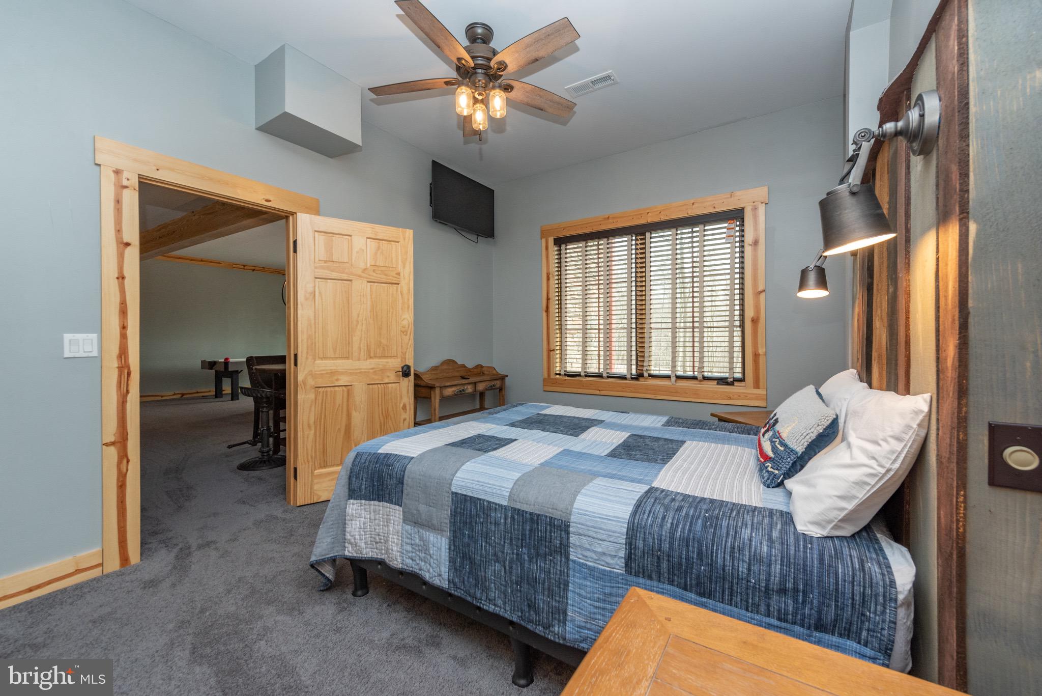 SANDY SHORES HEIGHTS - Residential