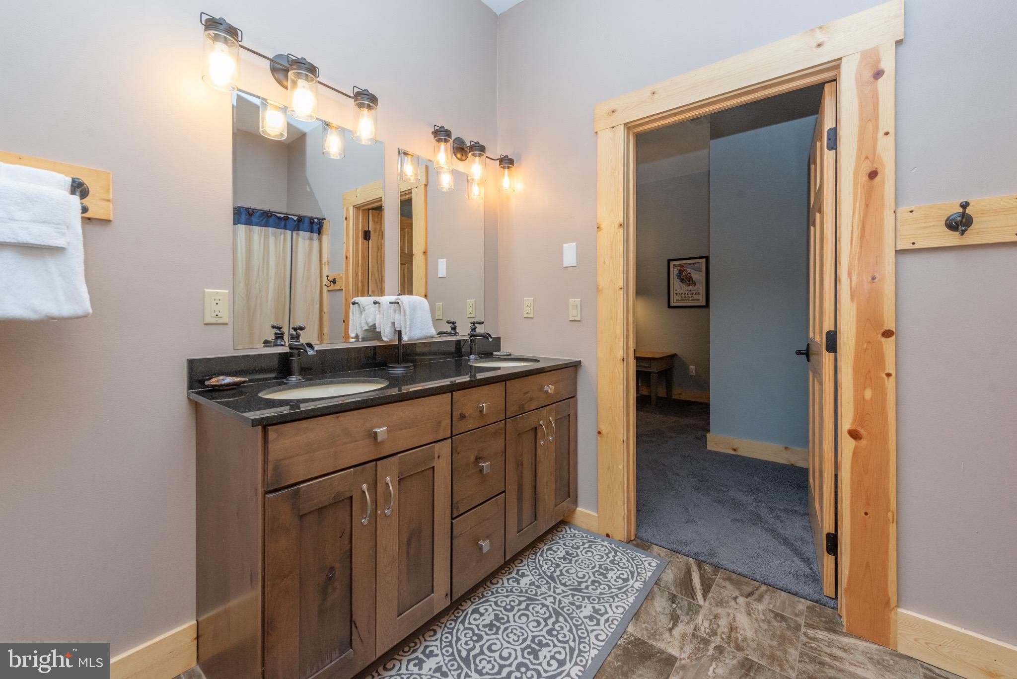 SANDY SHORES HEIGHTS - Residential