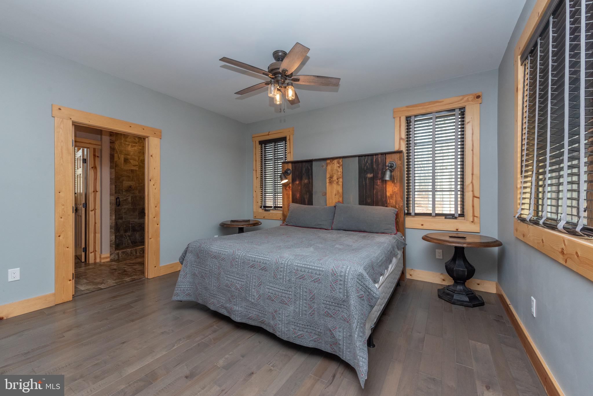 SANDY SHORES HEIGHTS - Residential