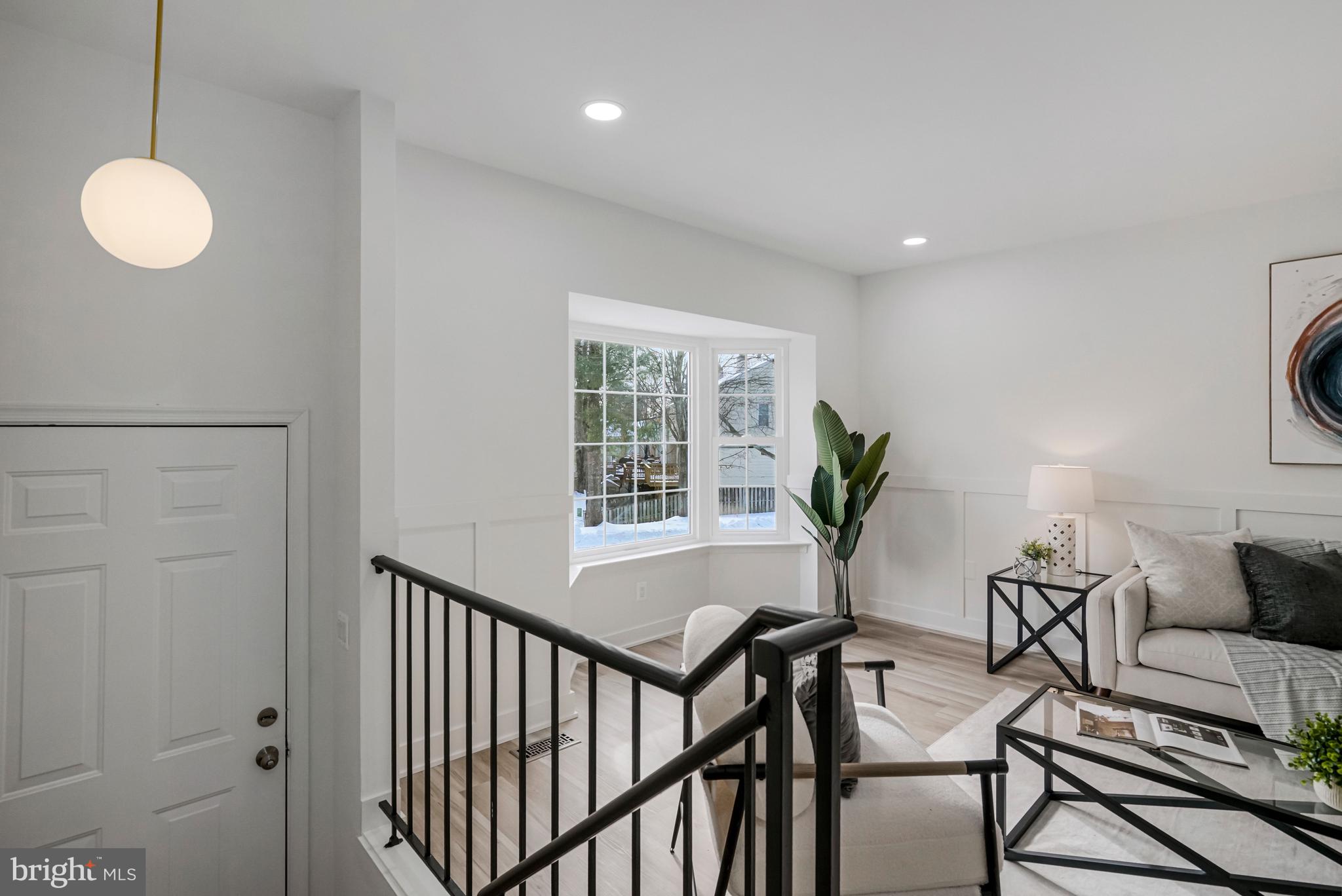 6143 GREEN HOLLOW COURT