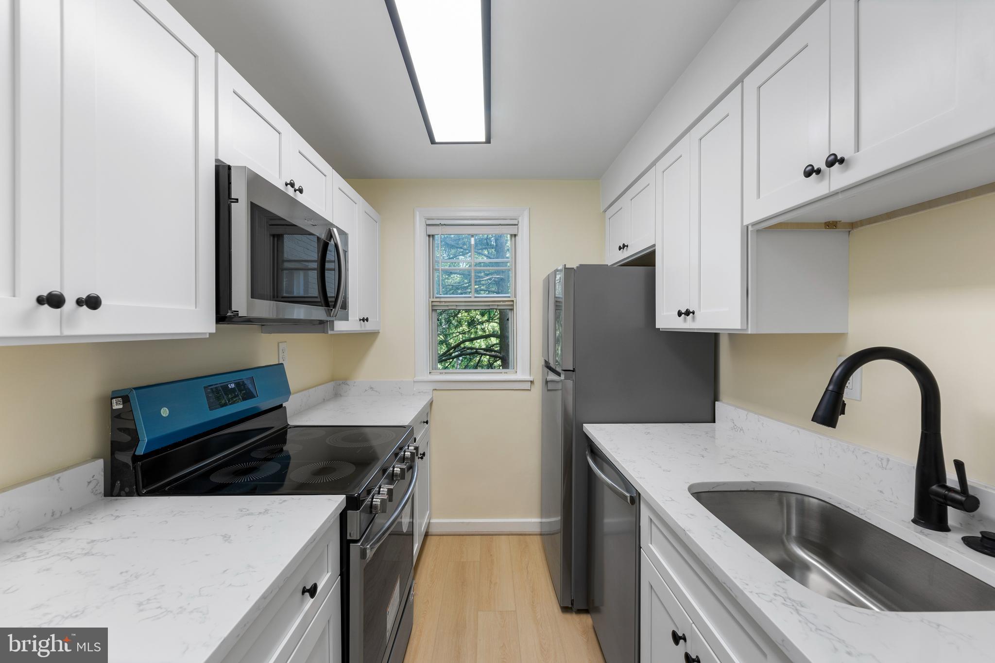 PARK GLEN - Residential Lease