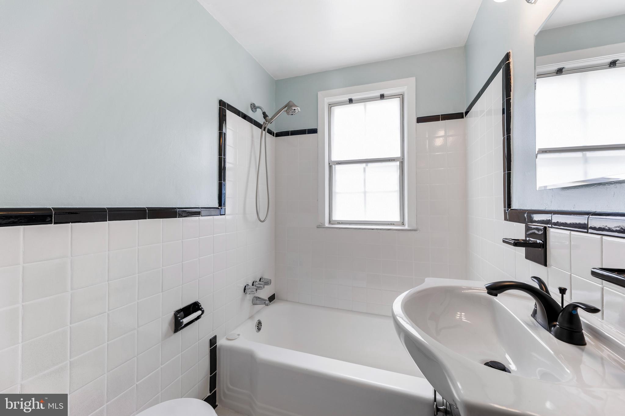 PARK GLEN - Residential Lease