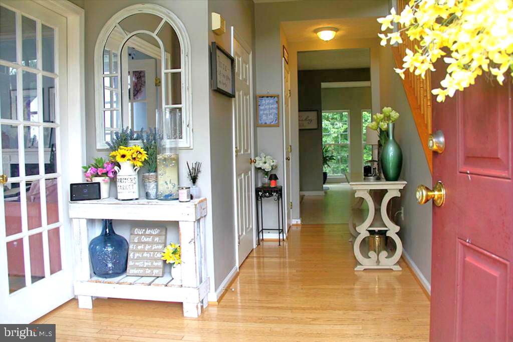 77 IRONOAK COURT