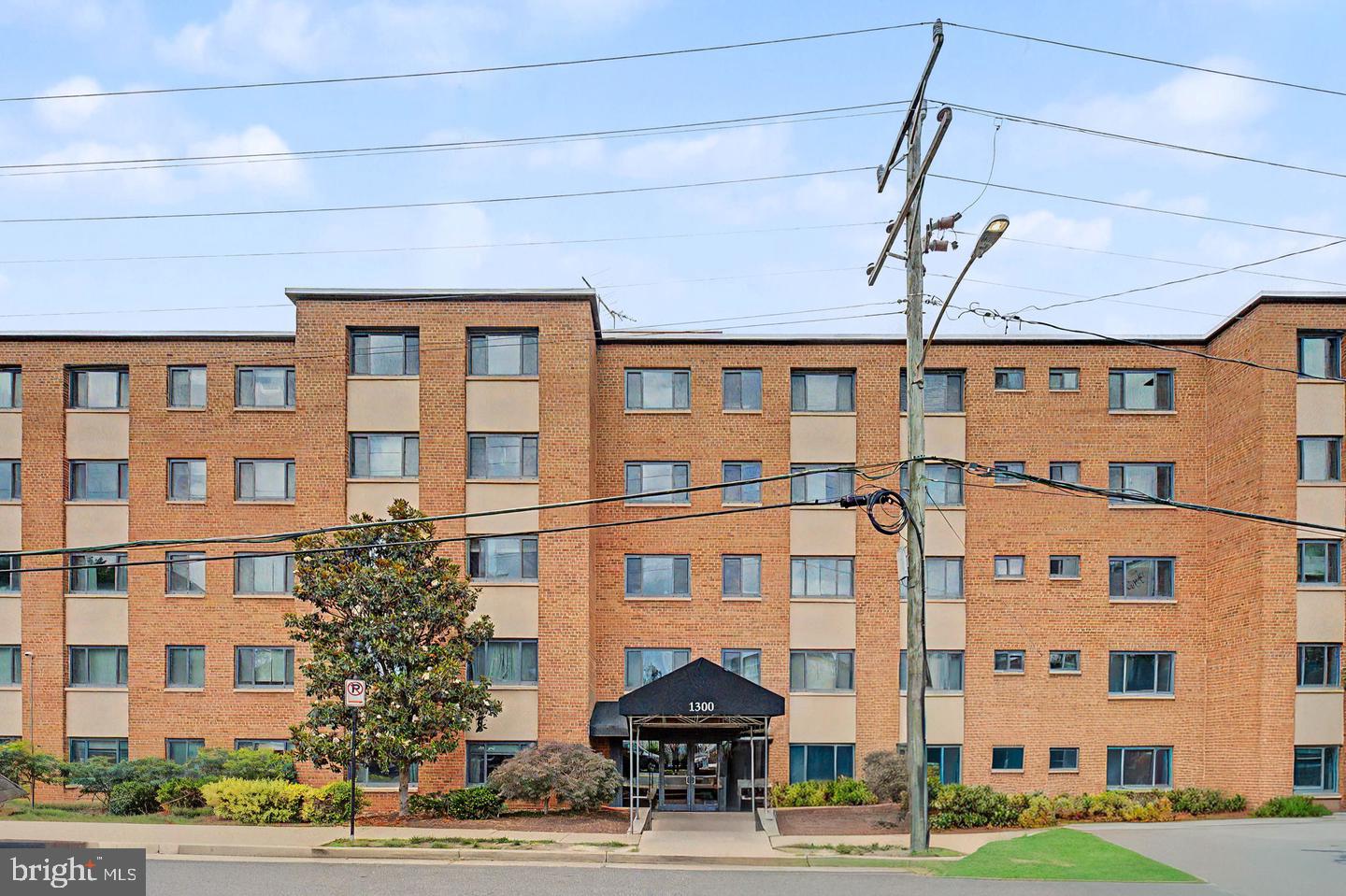 1300 ARLINGTON RIDGE 708