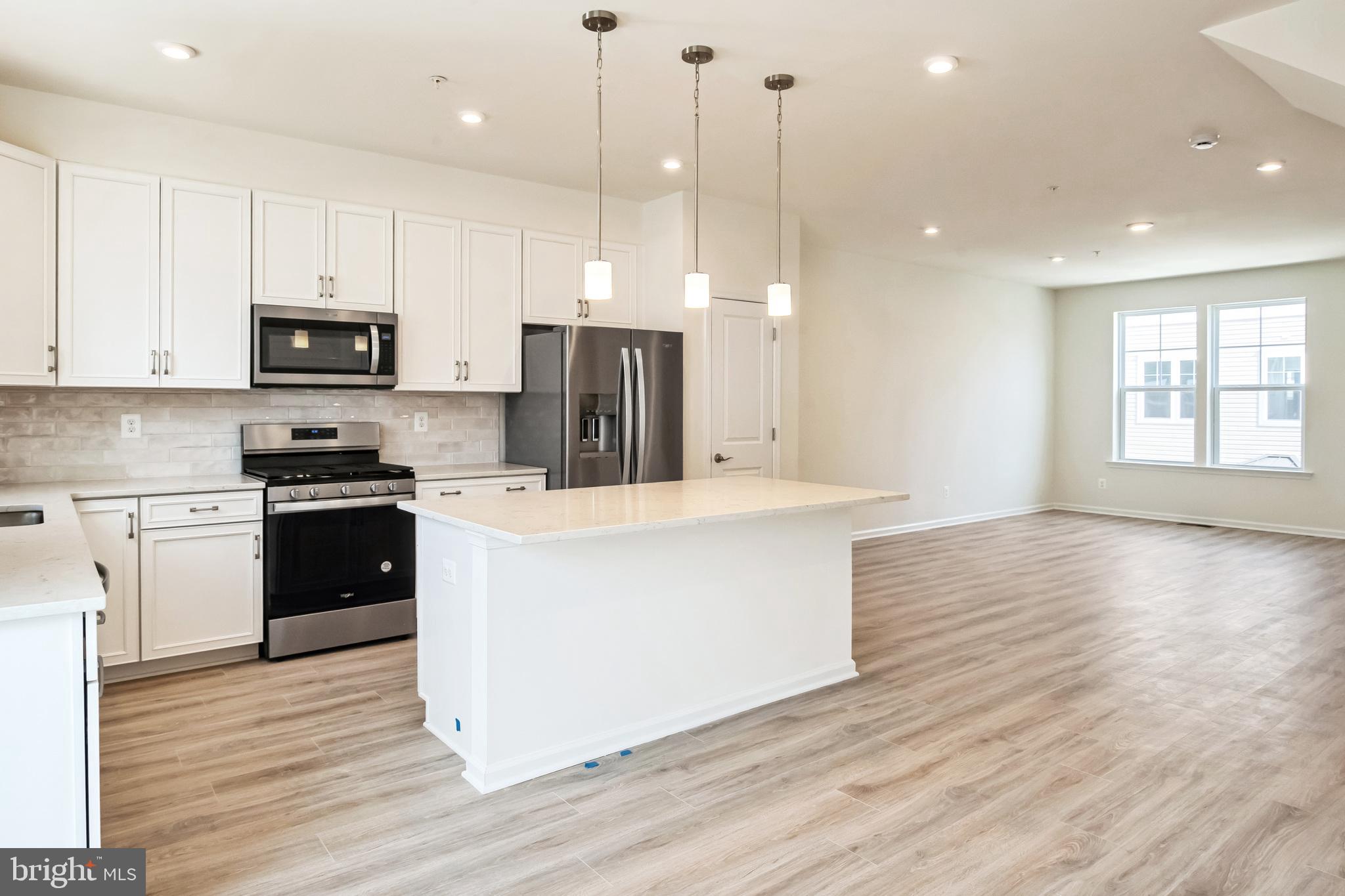 311 RIVERSIDE LANE