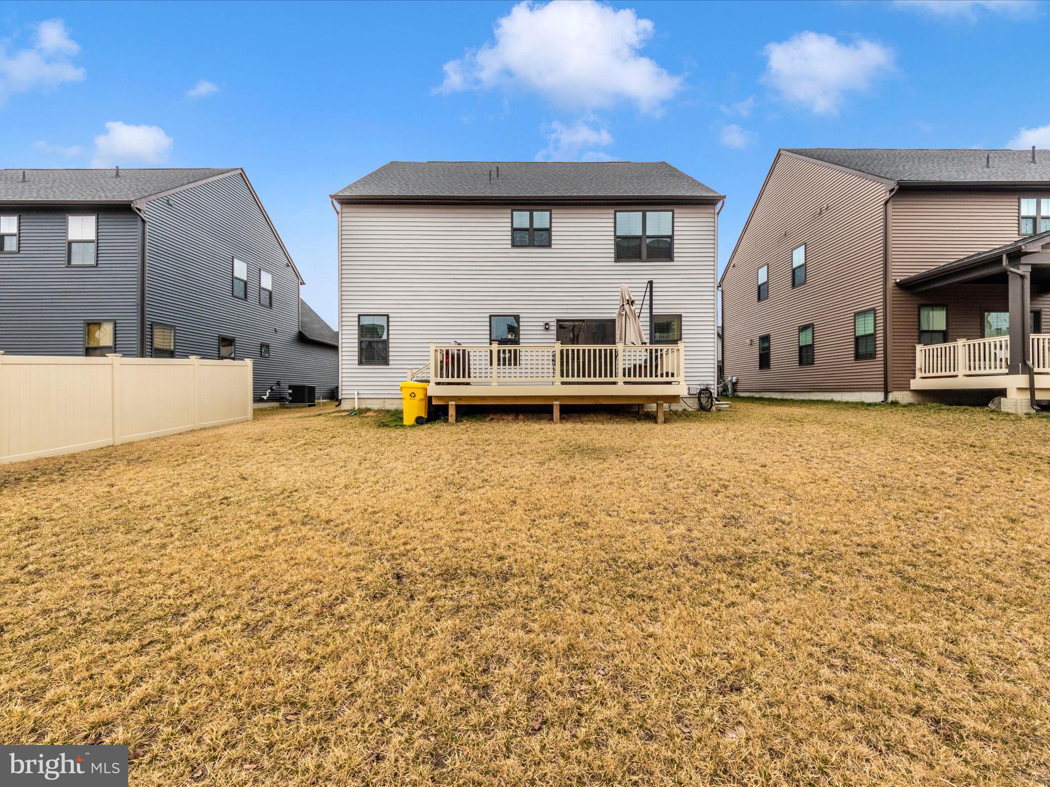 TANYARD SHORES - Residential