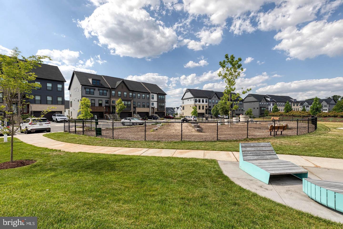 TANYARD SHORES - Residential