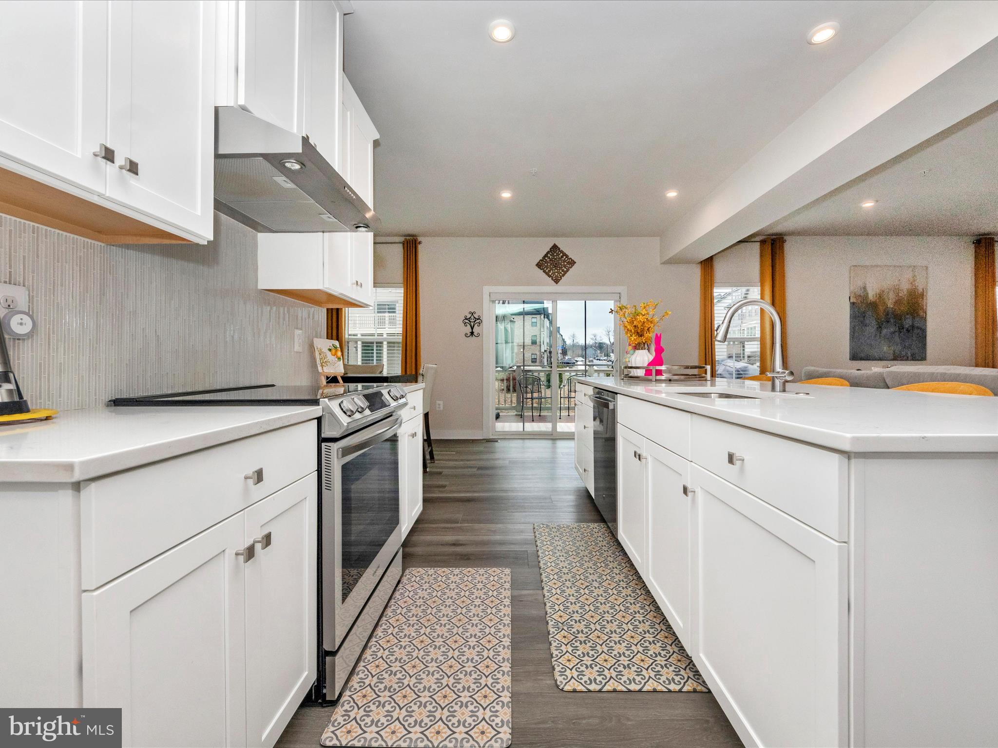 TANYARD SHORES - Residential