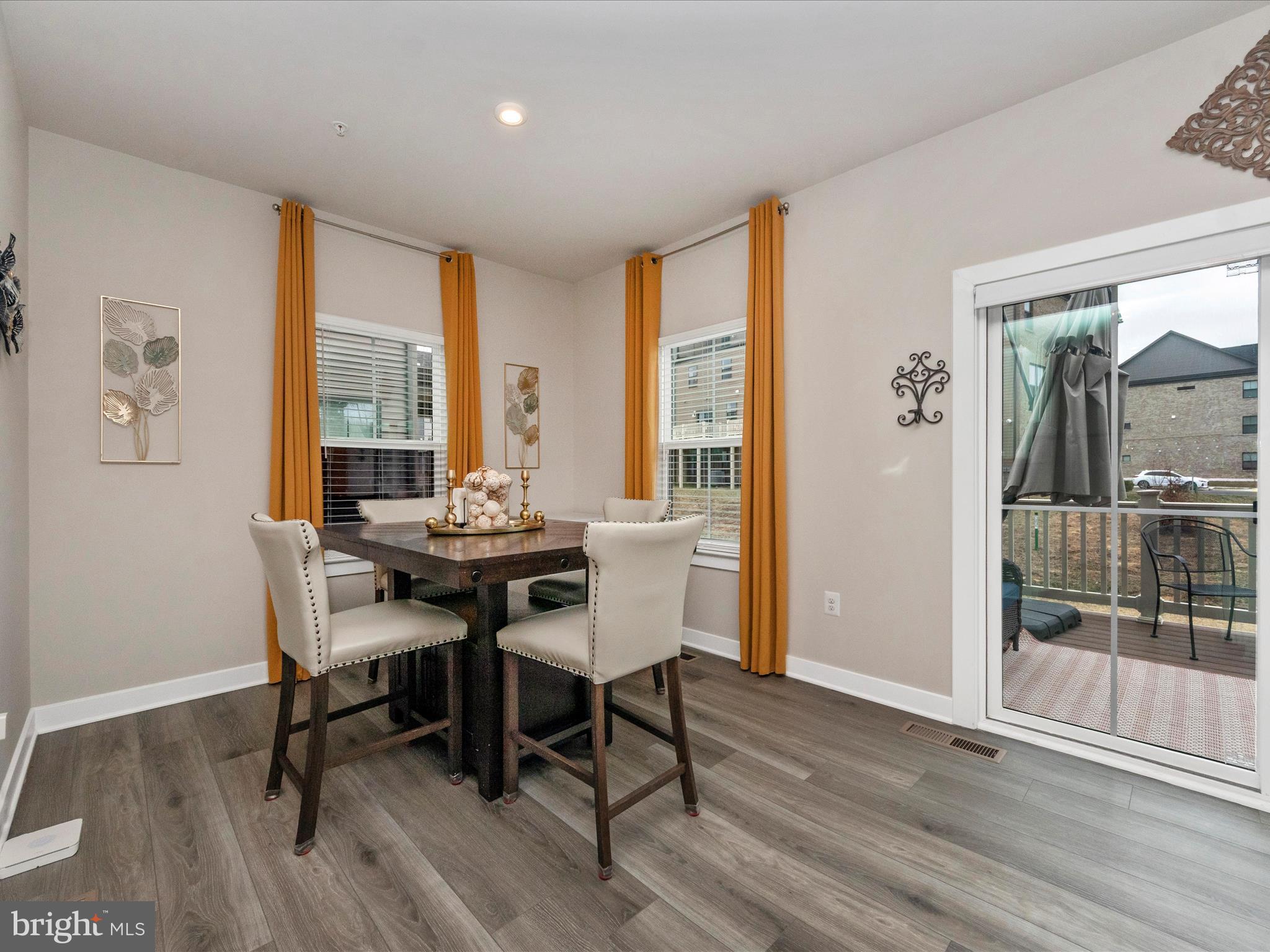 TANYARD SHORES - Residential