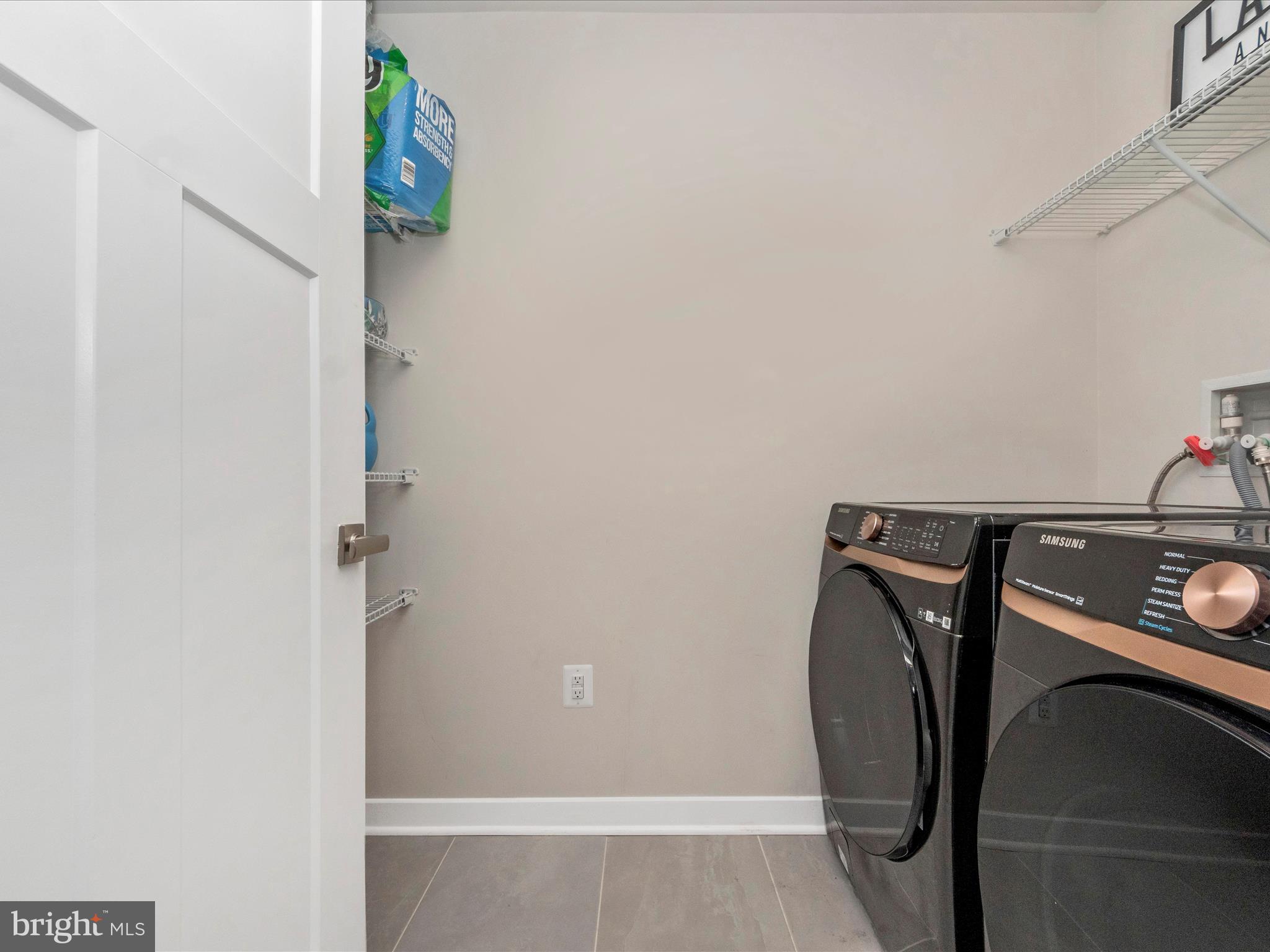 TANYARD SHORES - Residential