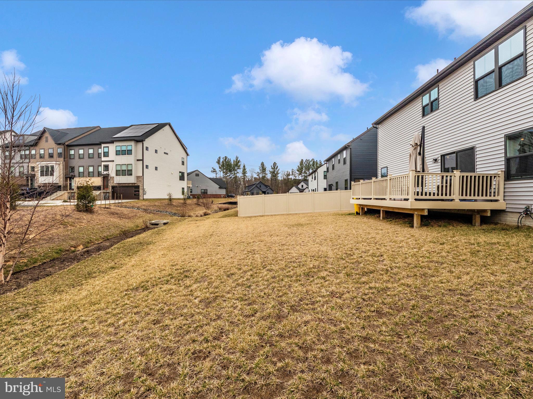 TANYARD SHORES - Residential