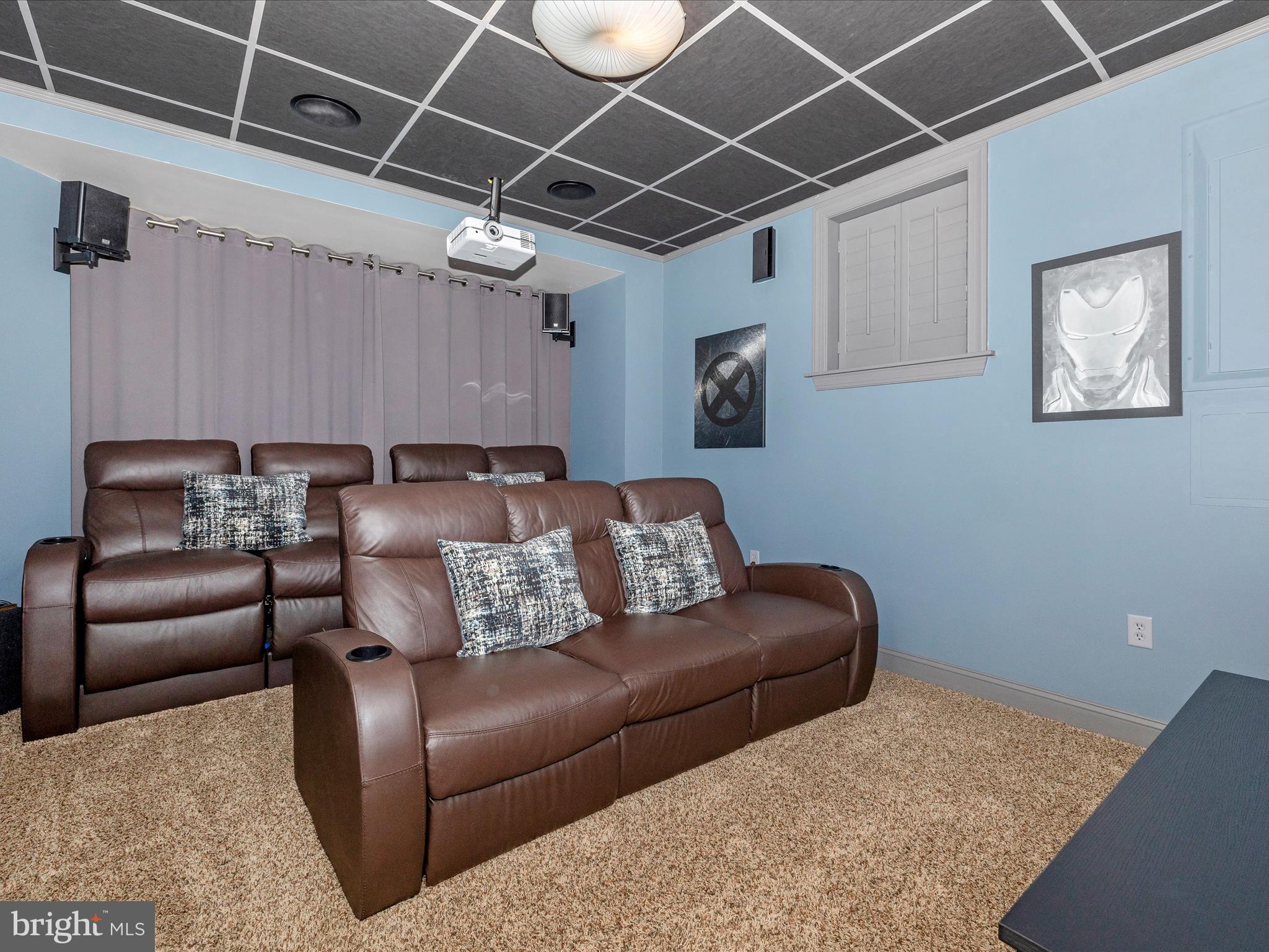 FOXFIELD AT MIDDLETOWN - Residential