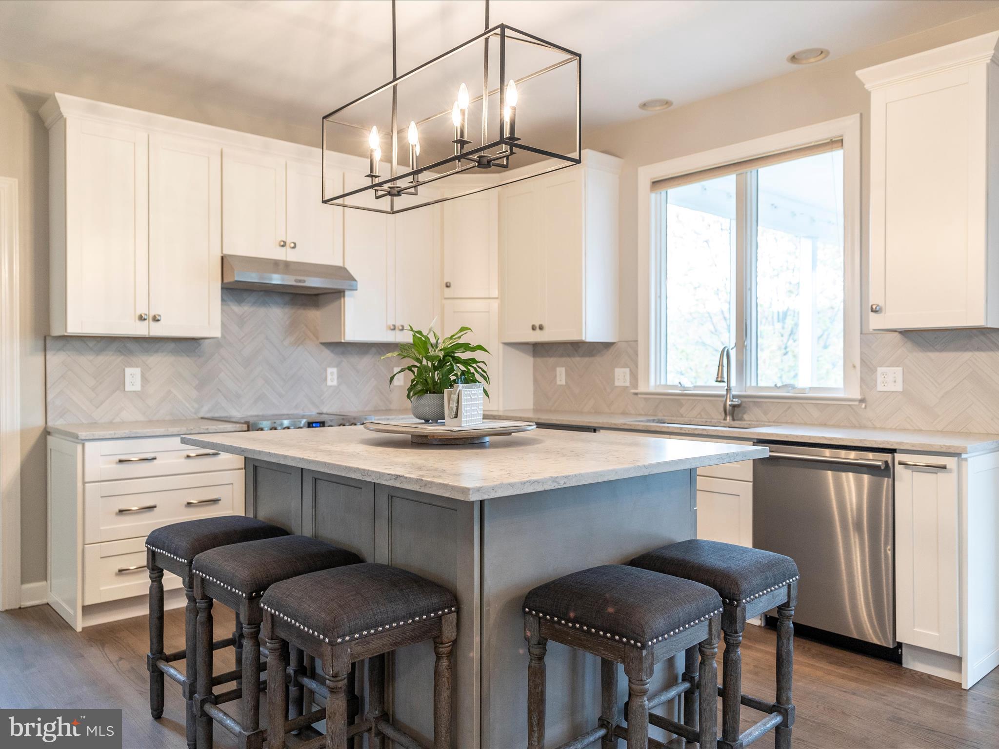 FOXFIELD AT MIDDLETOWN - Residential